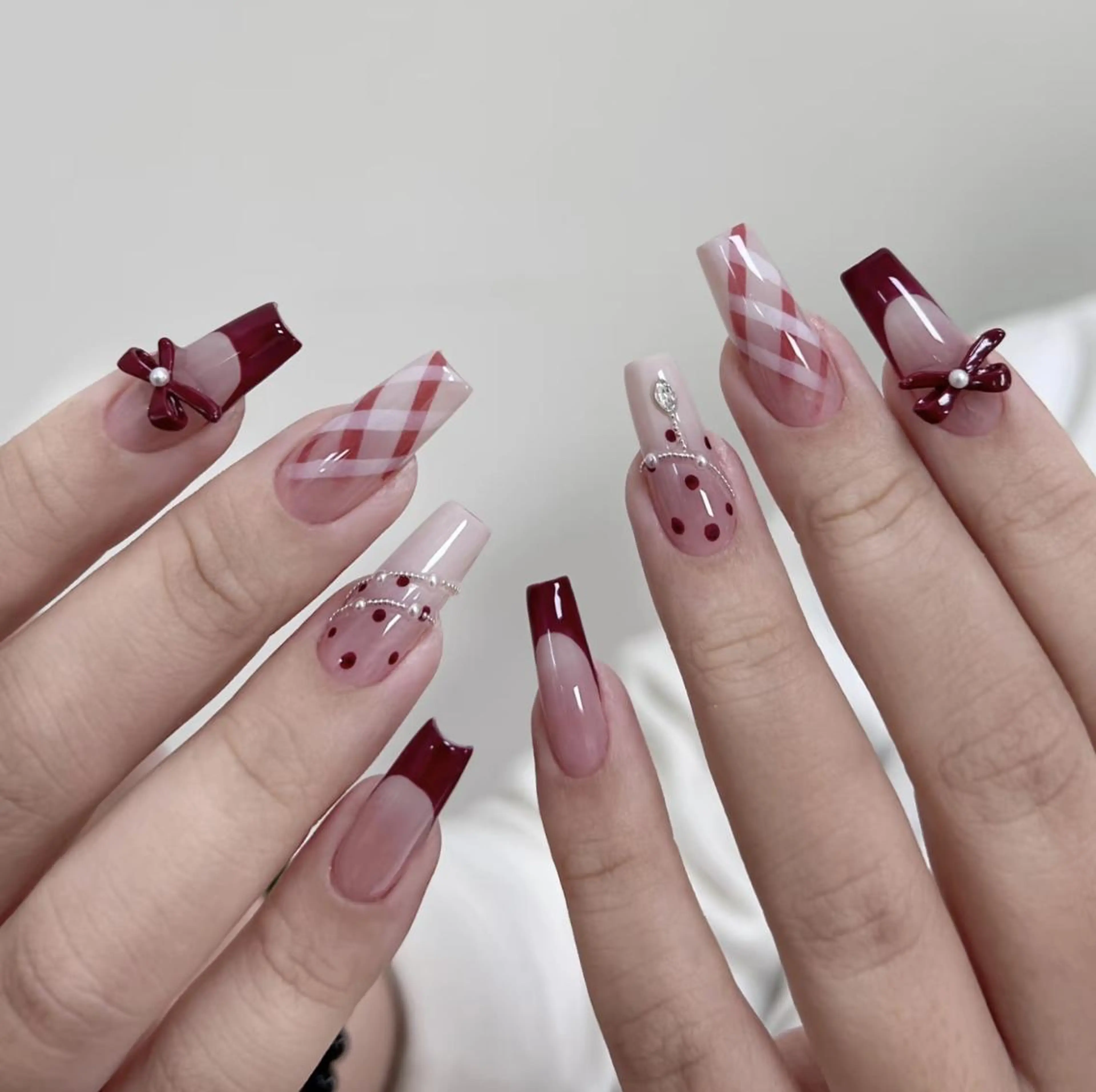 ネイル ハンドネイル ハンドケア 🍑 momo_nailのネイルデザイン