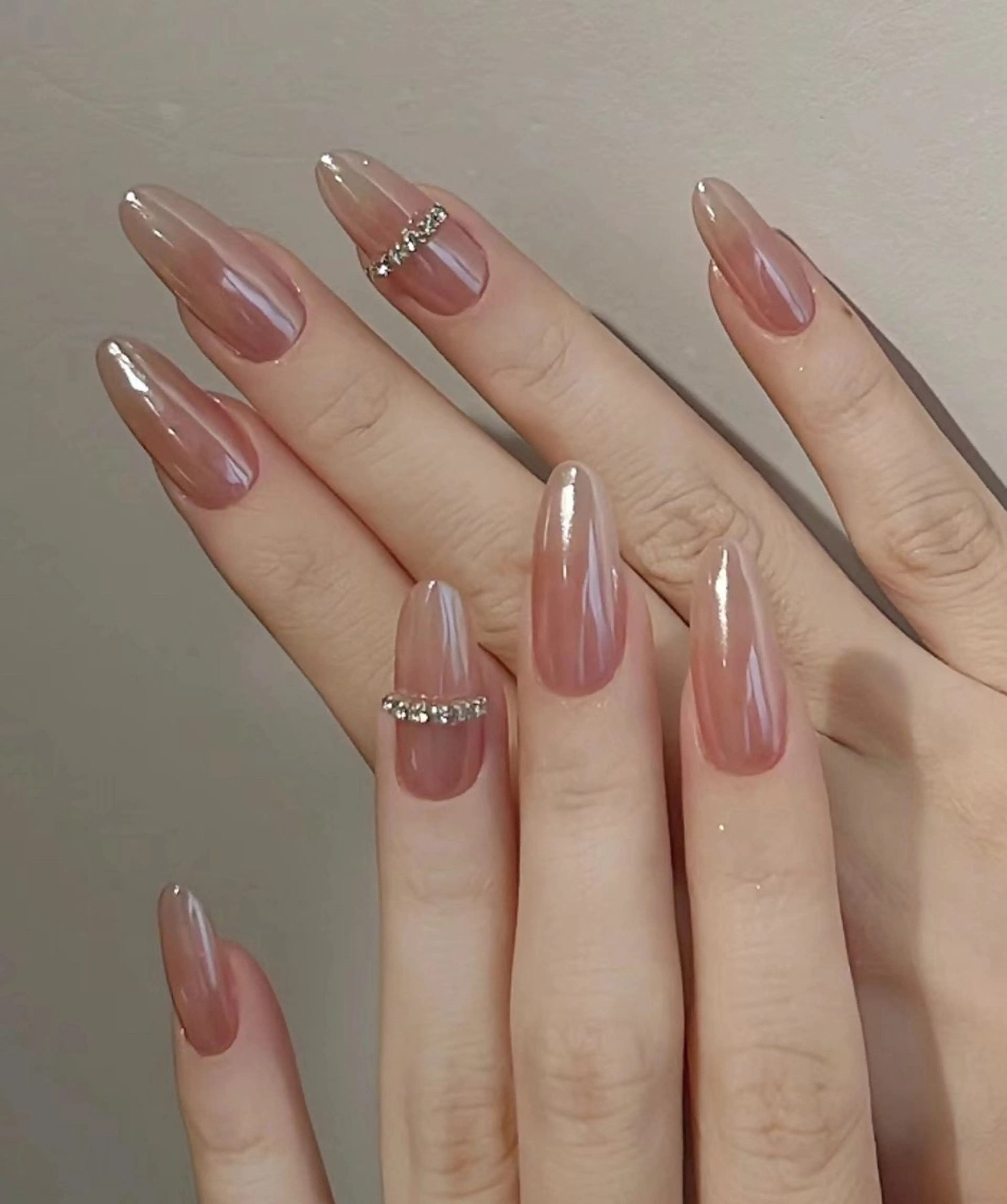 ネイル ガーリー キラキラネイル 韓国ネイル ミラーネイル ワンホンネイル ハンドネイル JJ nail salonのネイルデザイン