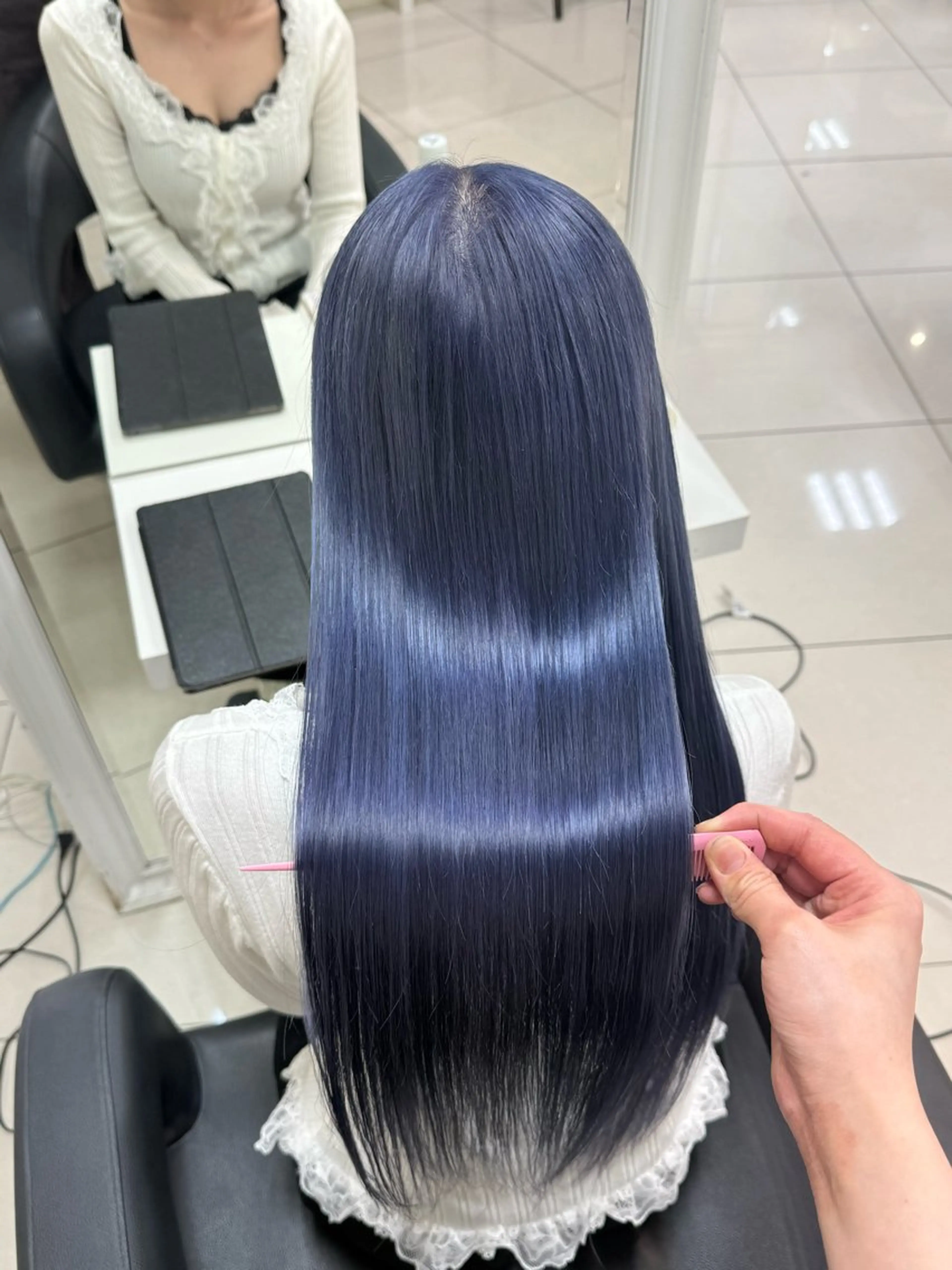 ロング カラー ヘアカラー 透明感ハイトーン 🪽☾mizukiのヘアスタイル