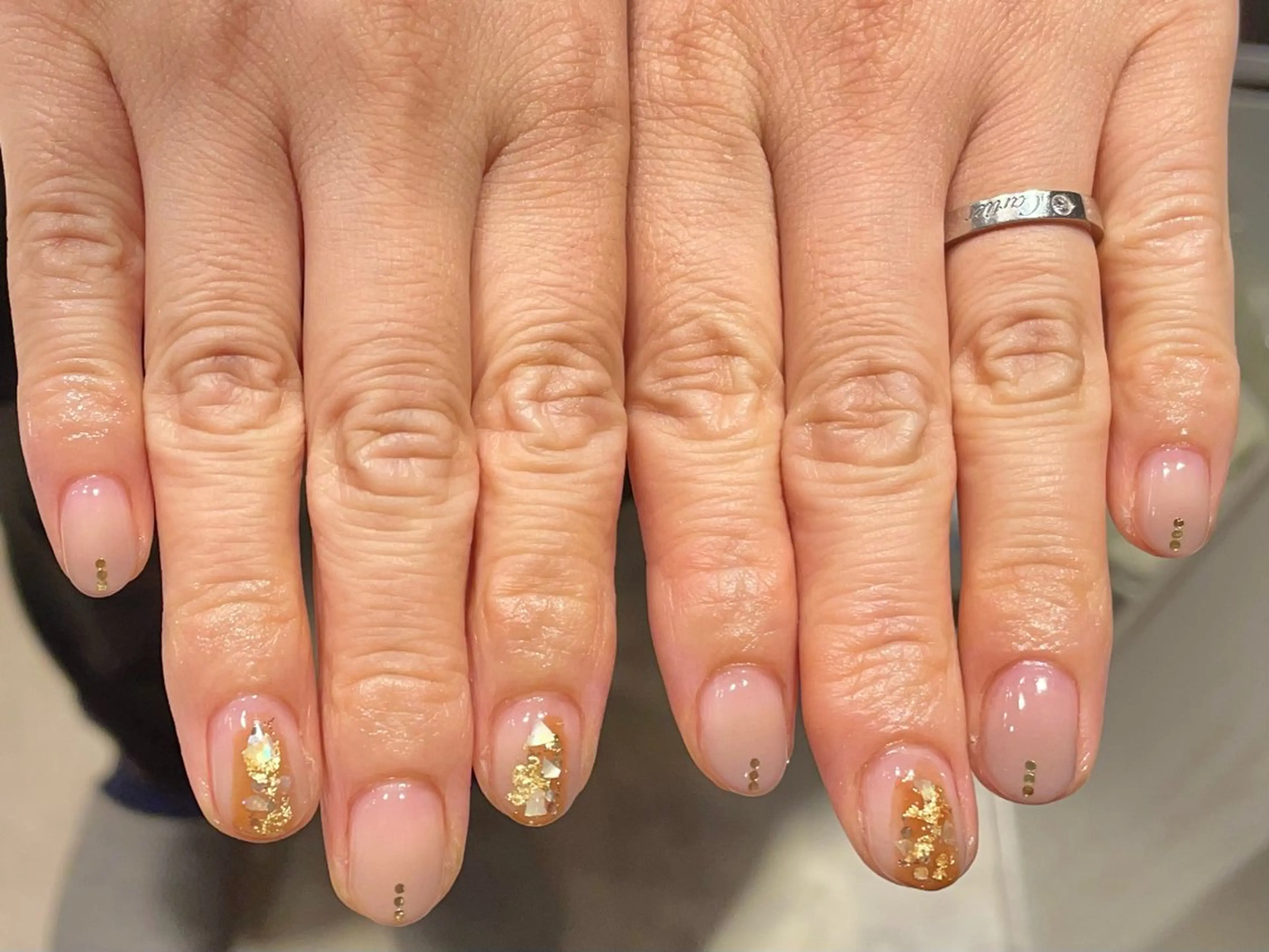 ネイル biene 鴨下愛美のネイルデザイン