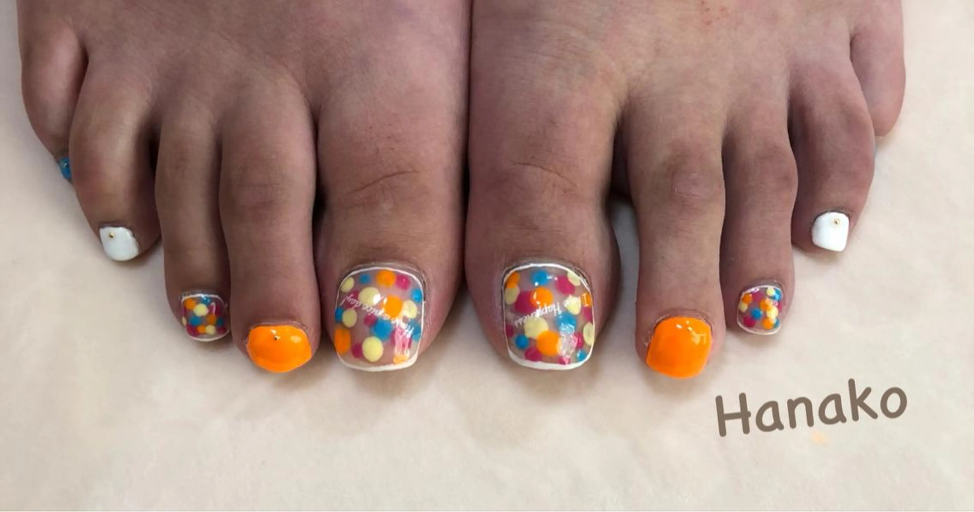 ネイル ドット Nail salon Hanakoのネイルデザイン