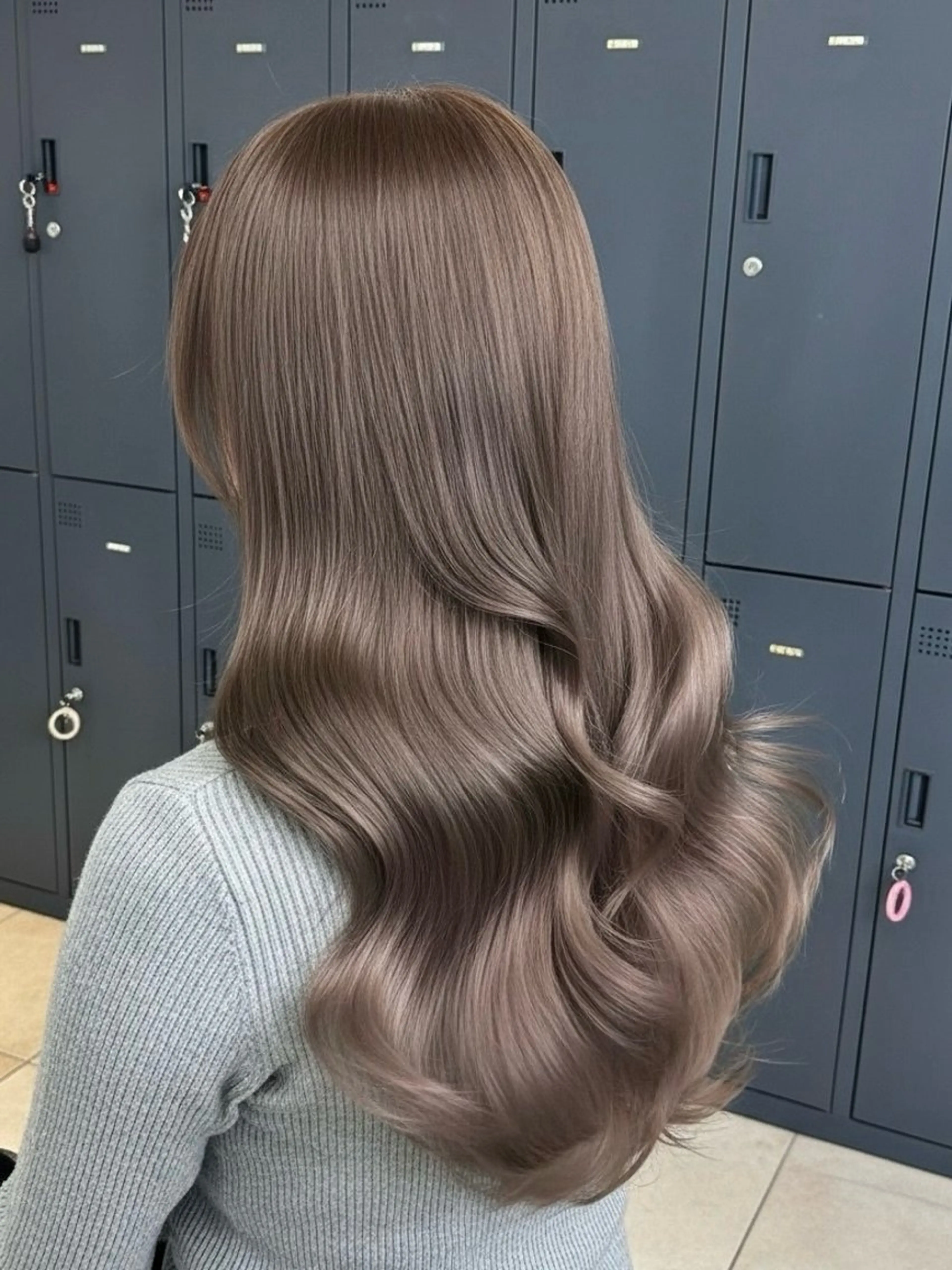 【学割U24】骨格矯正似合わせカット＋艶カラー【ミニモ学割】の写真