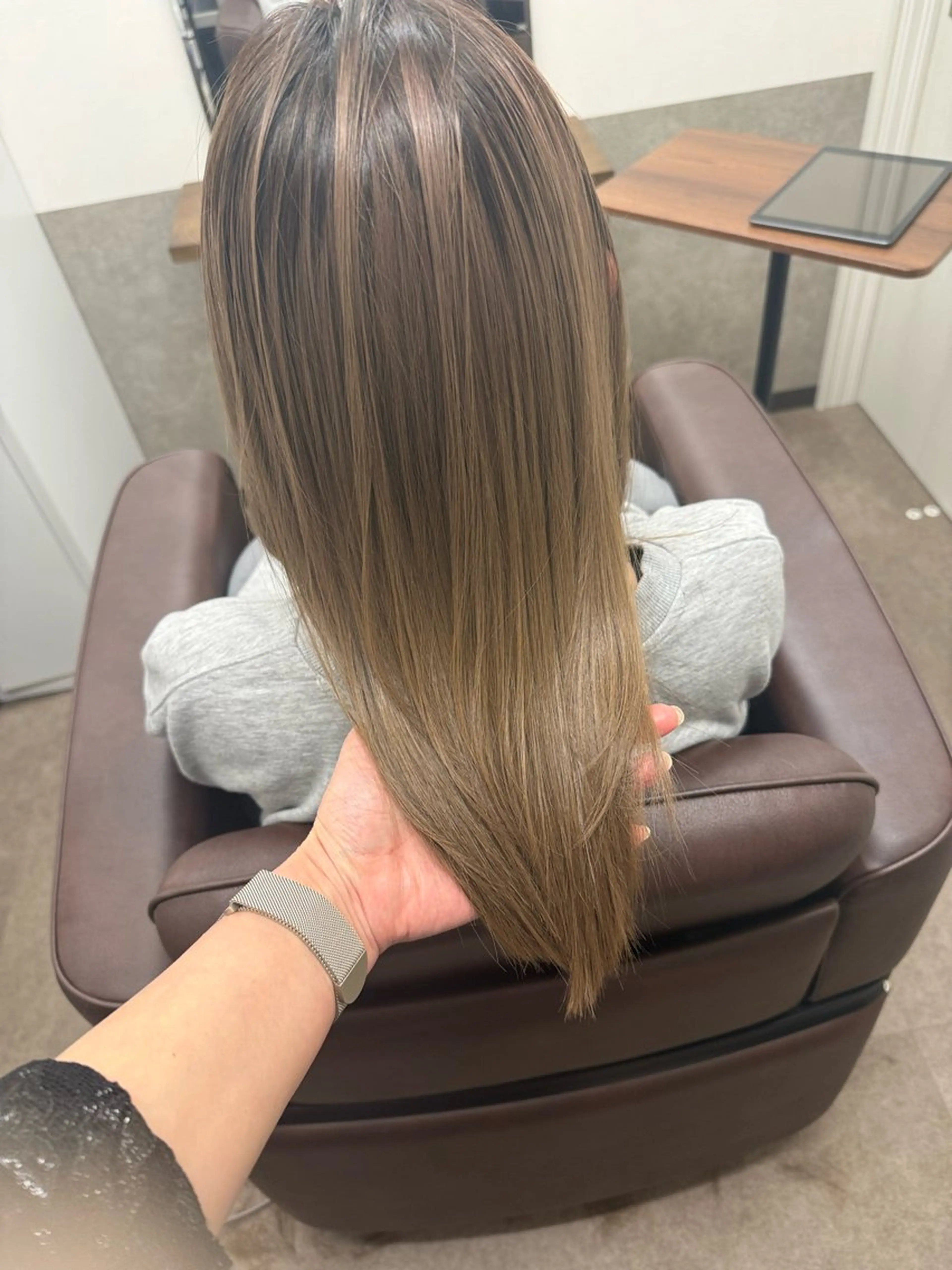 セミロング カット トリートメント 半個室 サロン🪽新宿3丁目のヘアスタイル