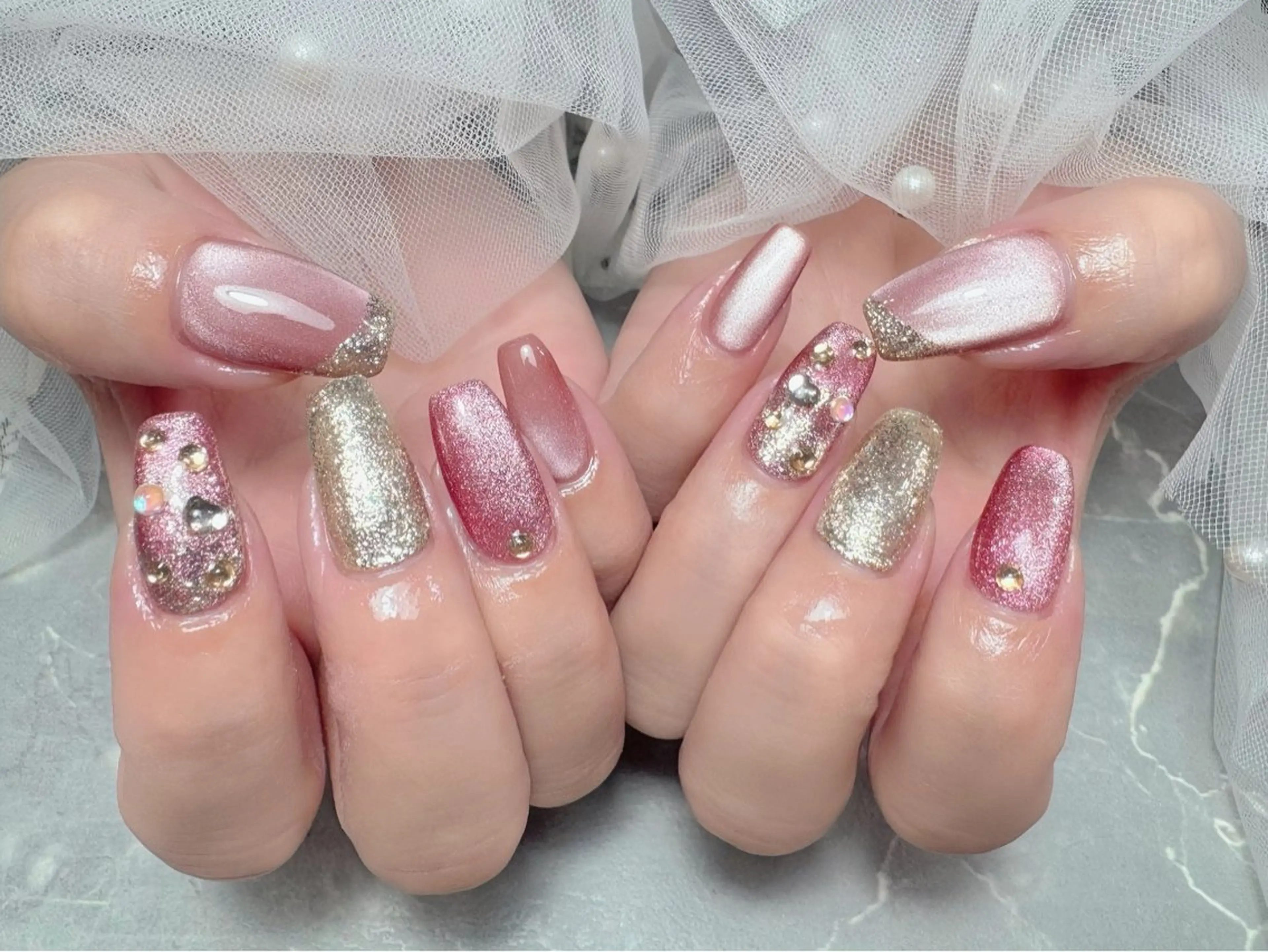 ネイル ハンドネイル マジック ミラーのネイルデザイン