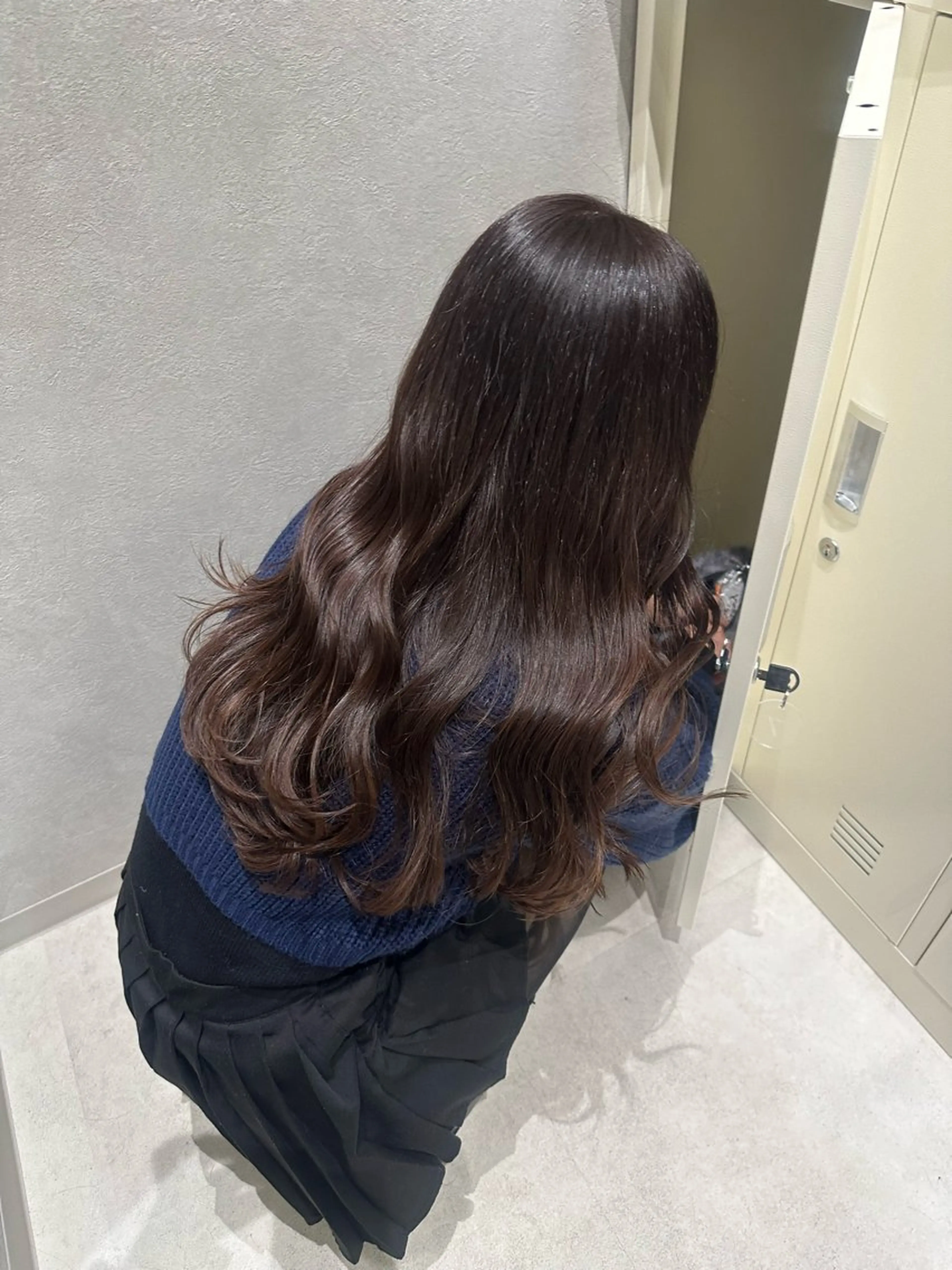 セミロング カット ヘアカラー 小寺 唯希のヘアスタイル