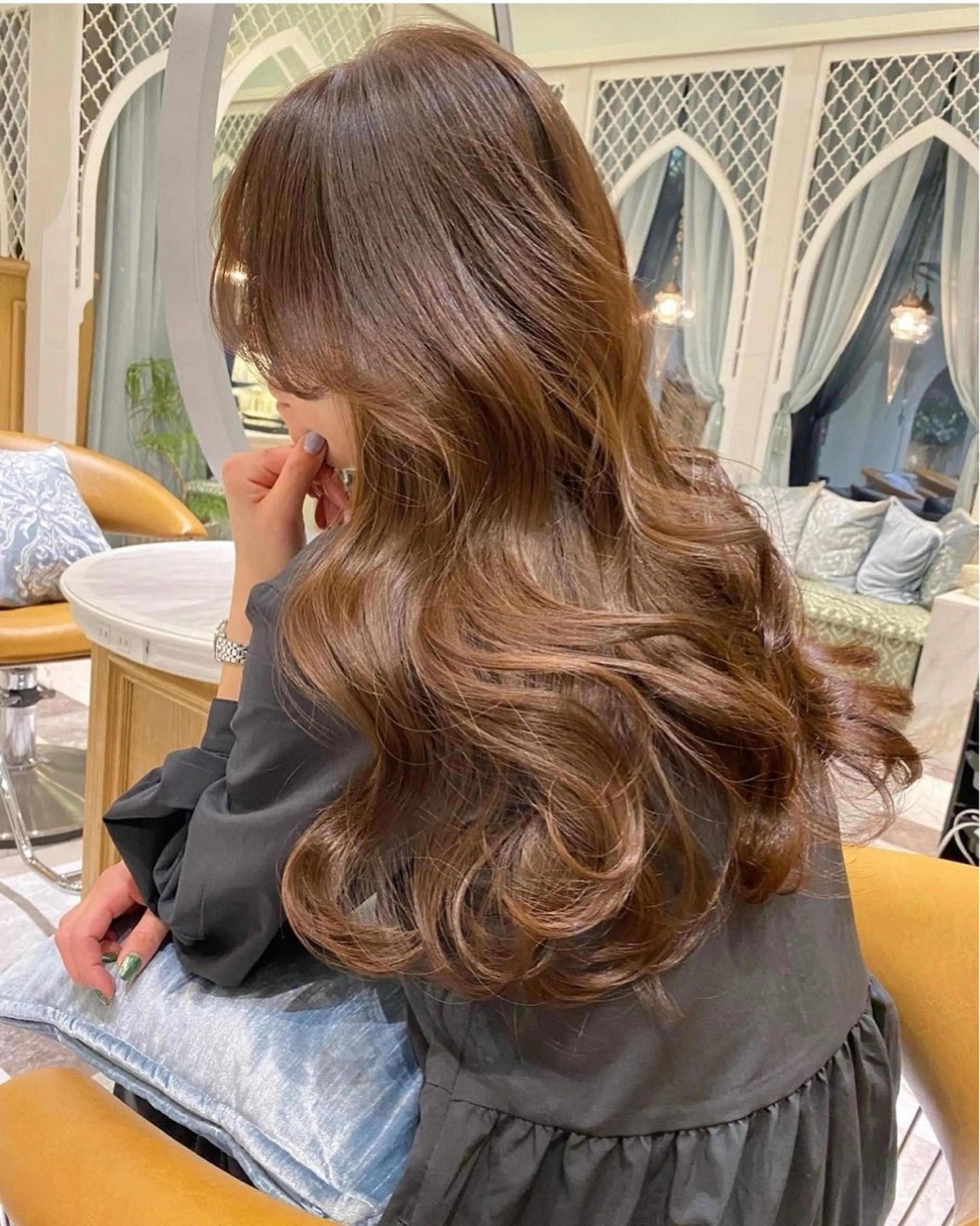ロング ❤️ブリーチなし💚 ダブルカラー平野実花のヘアスタイル