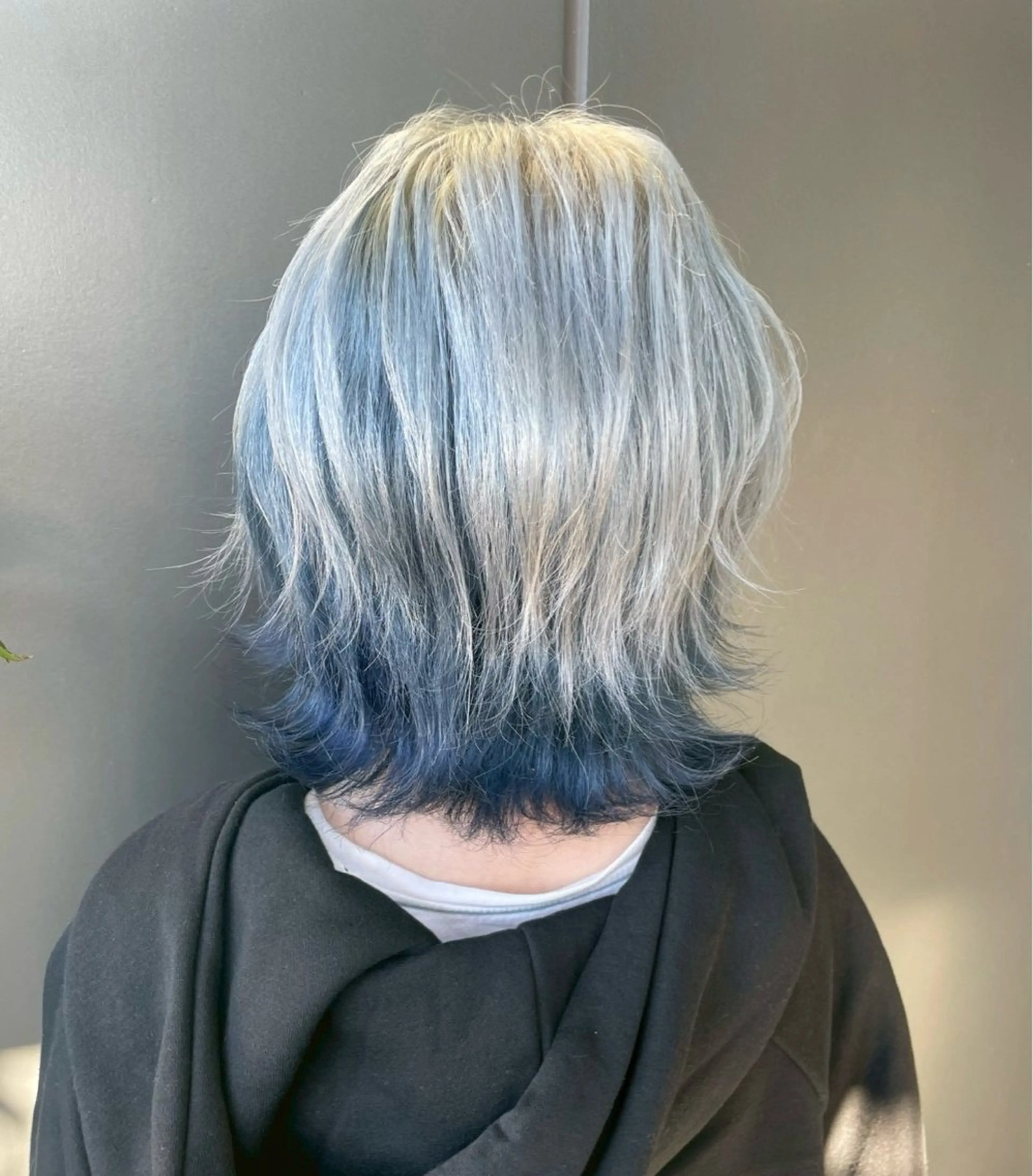 ミディアム カラー ブリーチ ヘアカラー 横浜/デザインカラー 個性派ヘアメ/まこのヘアスタイル