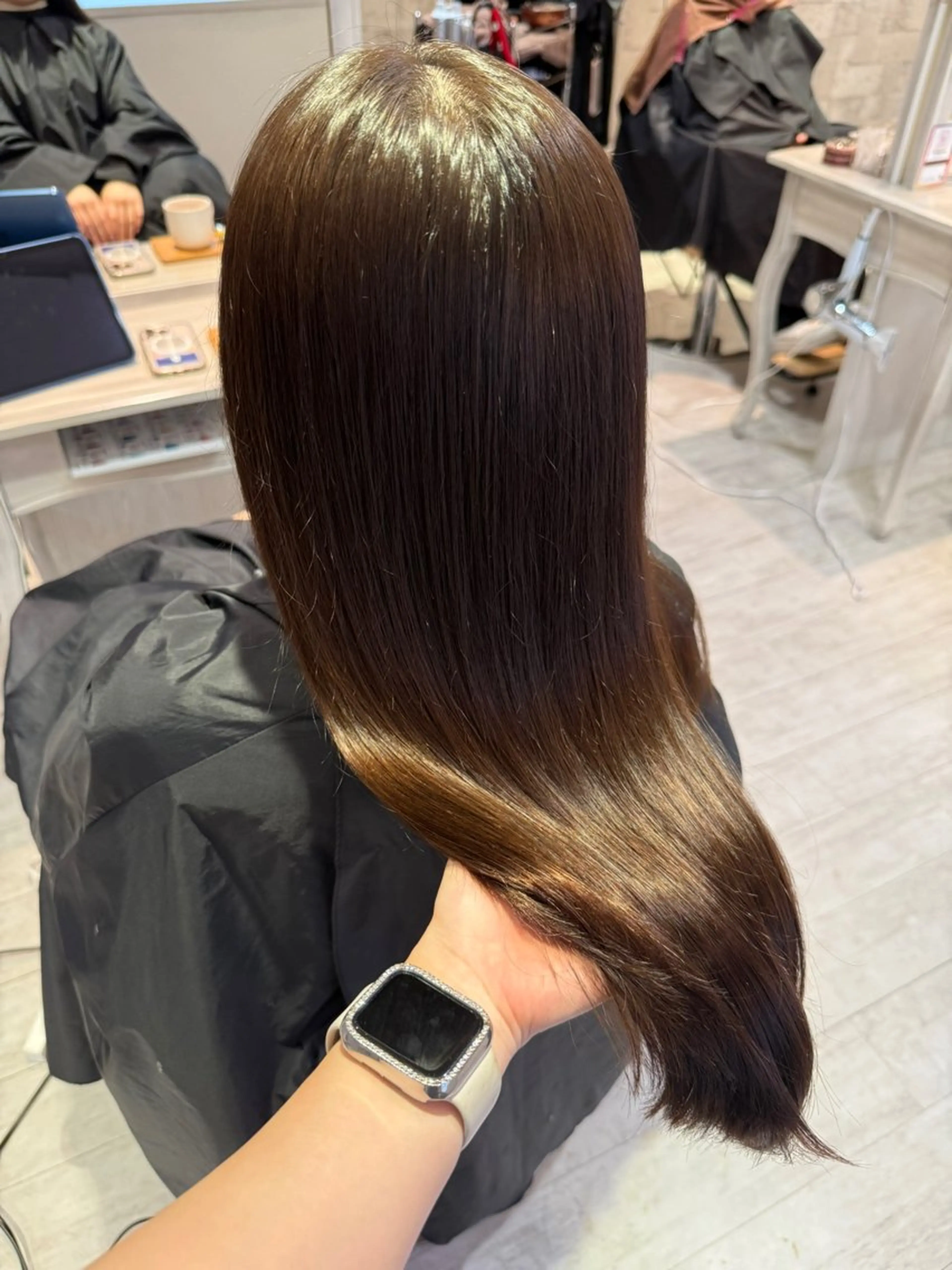 ロング YURIA / 透明感/韓国風のヘアスタイル