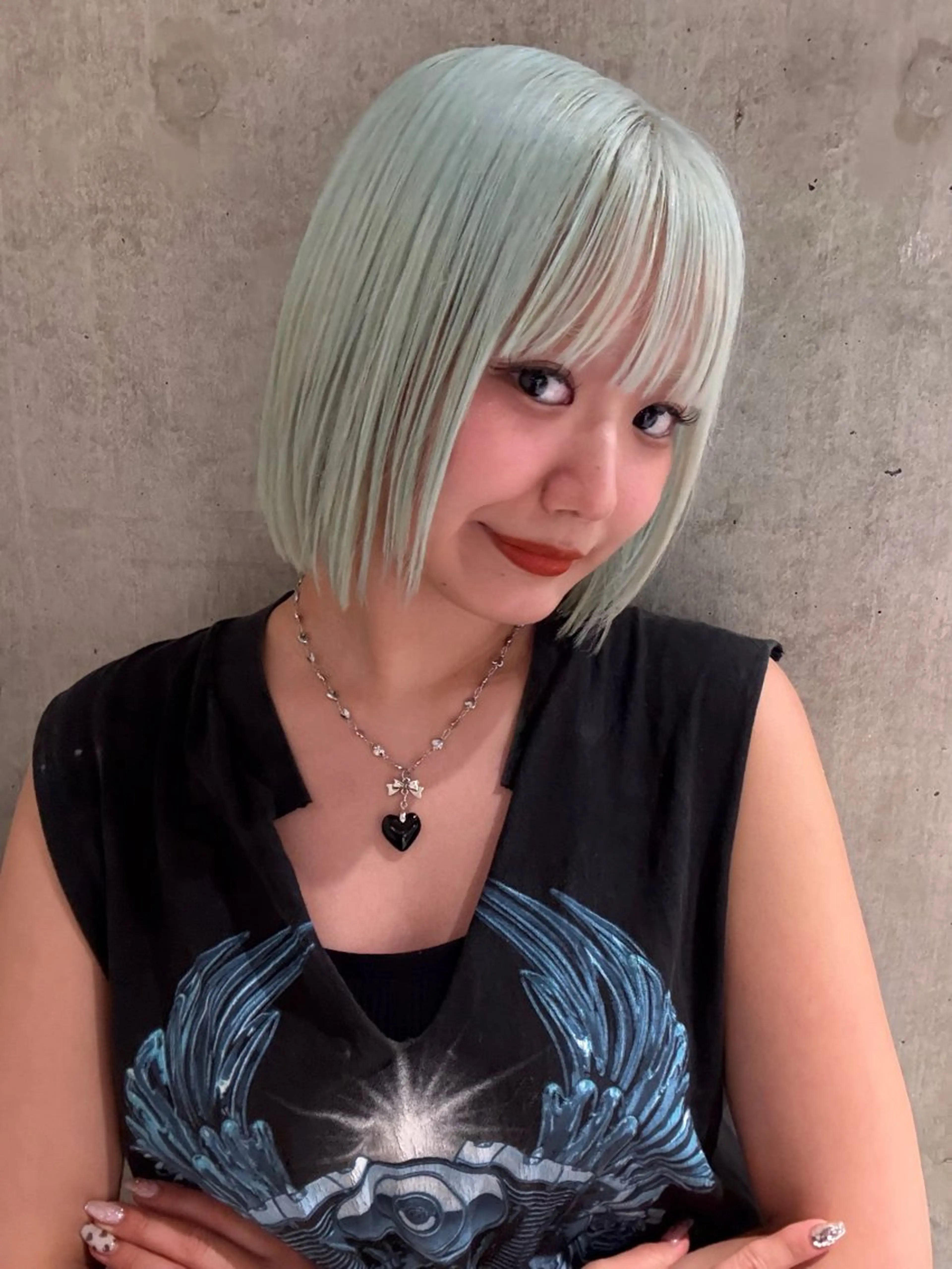 ミディアム ヘアカラー ニーナ/nimes /ハイトーンカラーのヘアスタイル