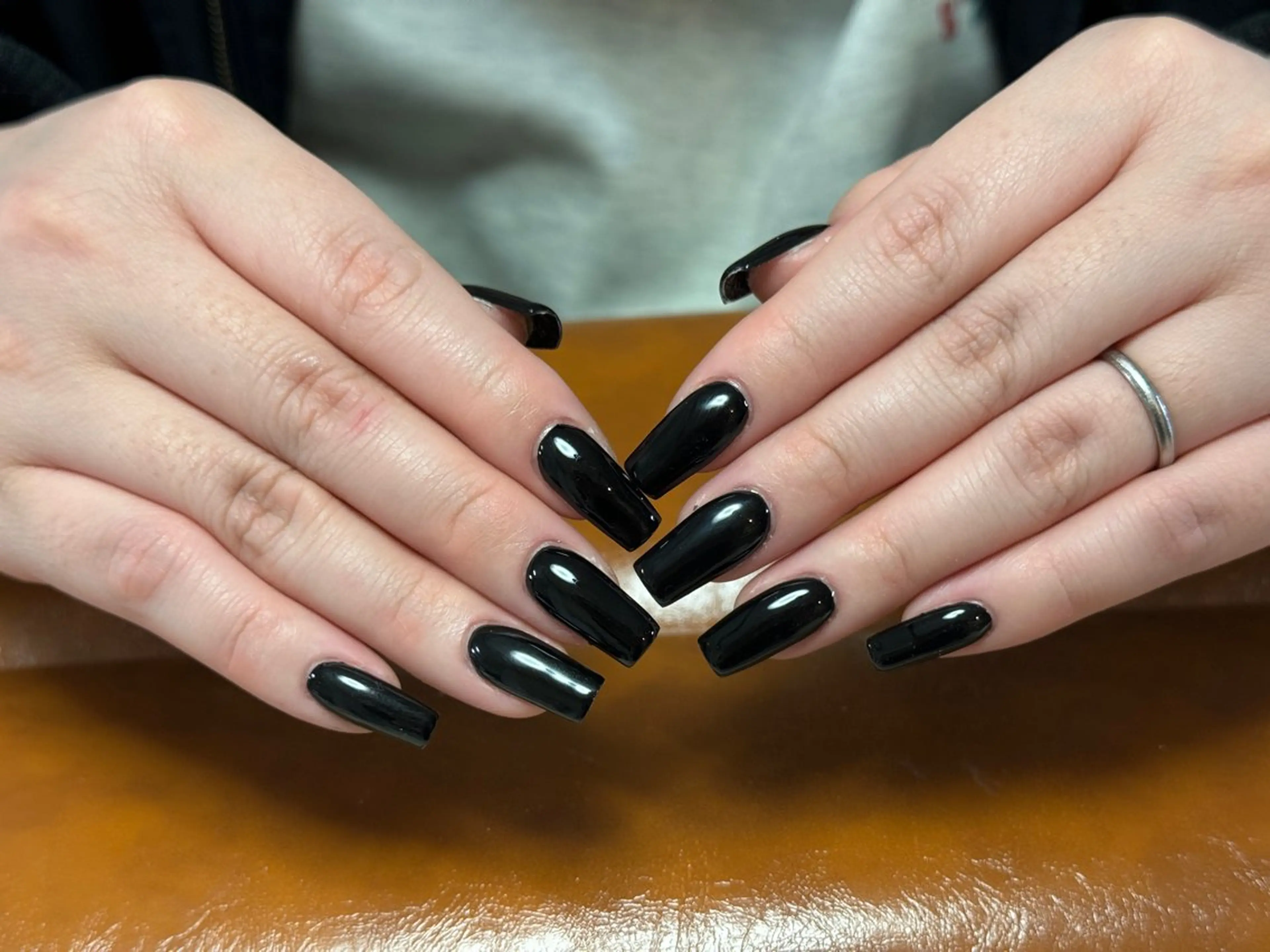 ネイル フットネイル ジェルネイル マグネットネイル 持ち込み ニュアンスネイル ミリ ネイルサロンのネイルデザイン