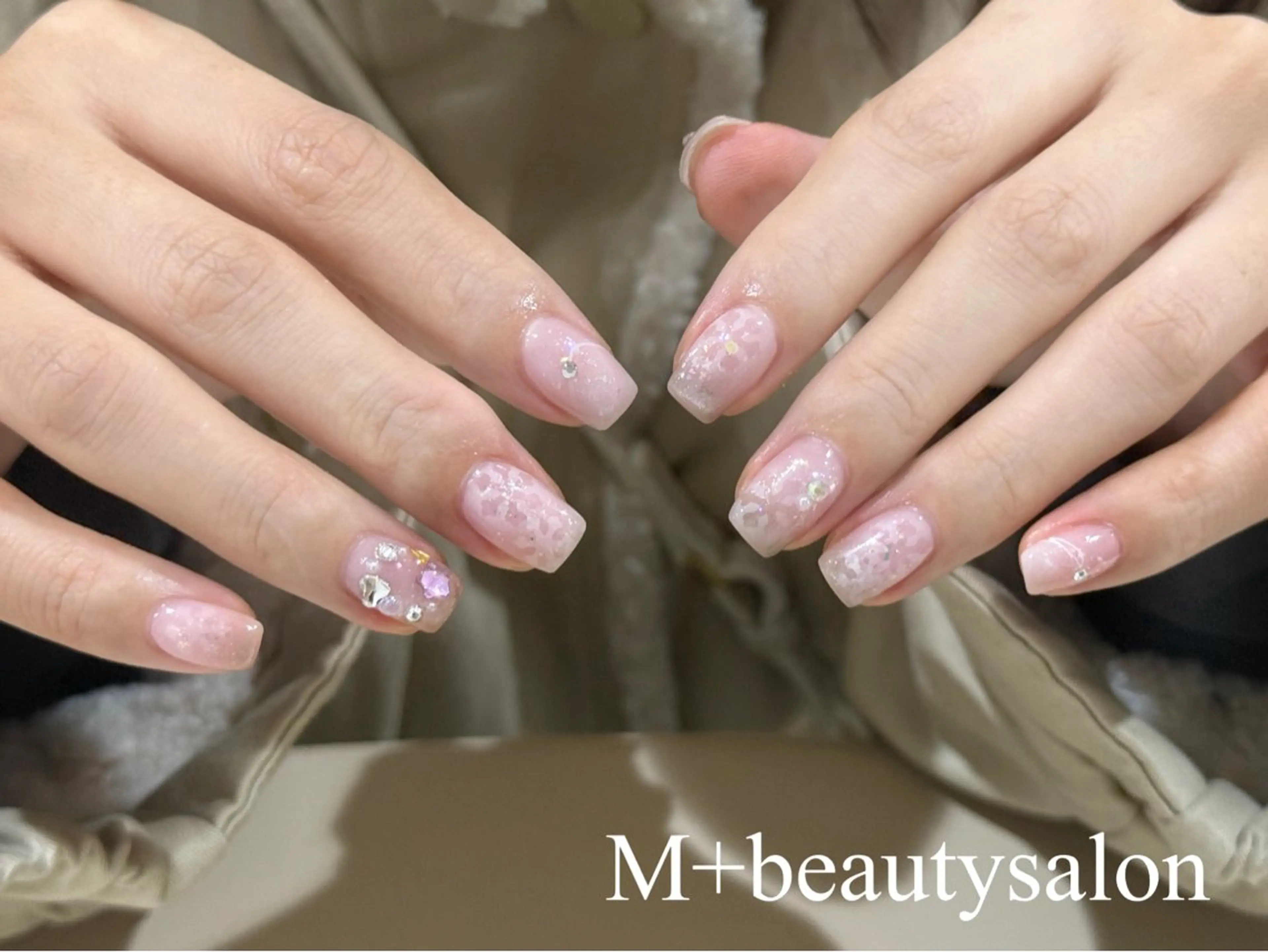 ネイル M+  Beauty Salonのネイルデザイン