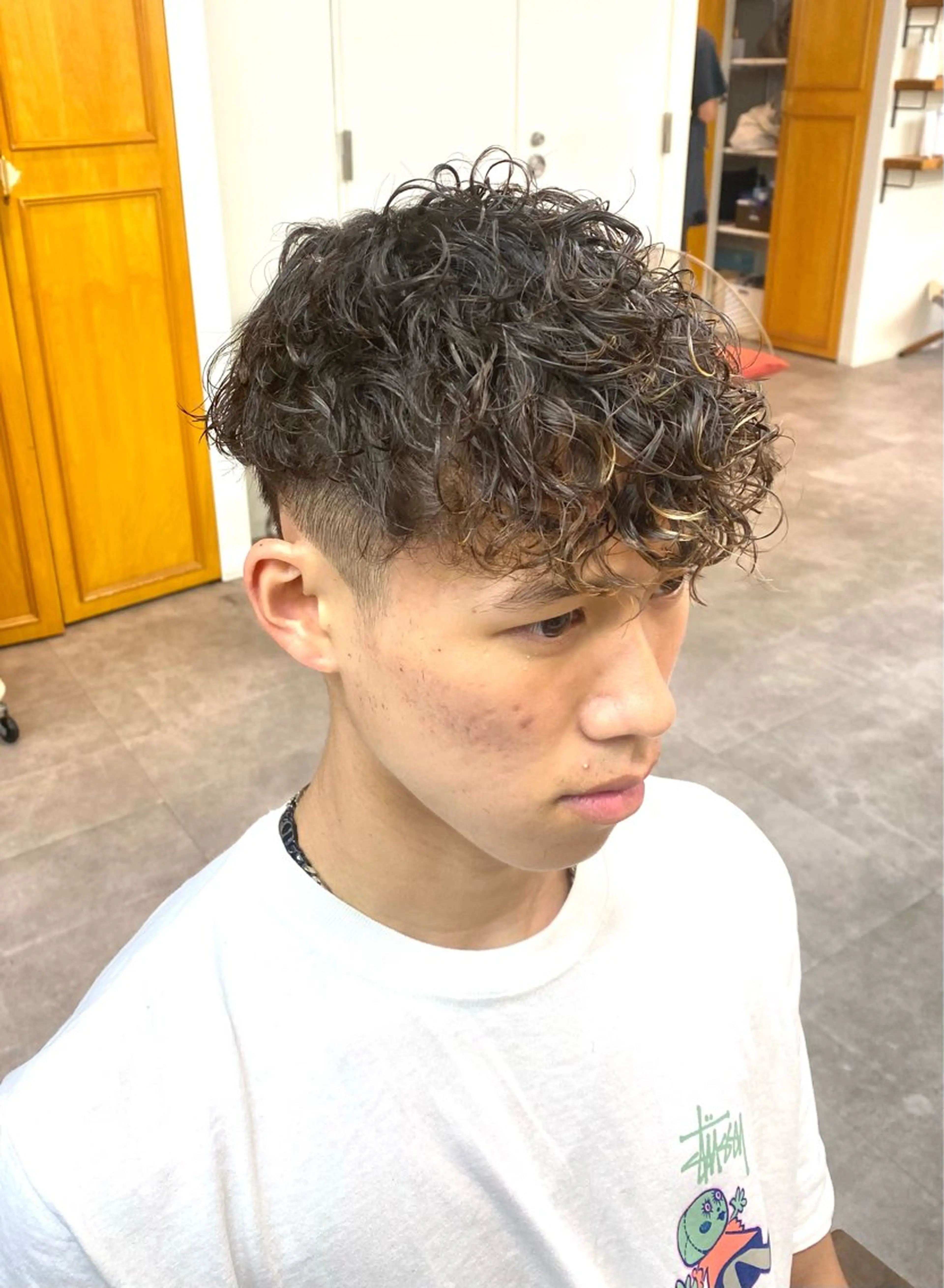 パーマ メンズ メンズパーマ スペインカール カット パーマ シャドウパーマ/ 波巻パーマYu-Kiのヘアスタイル