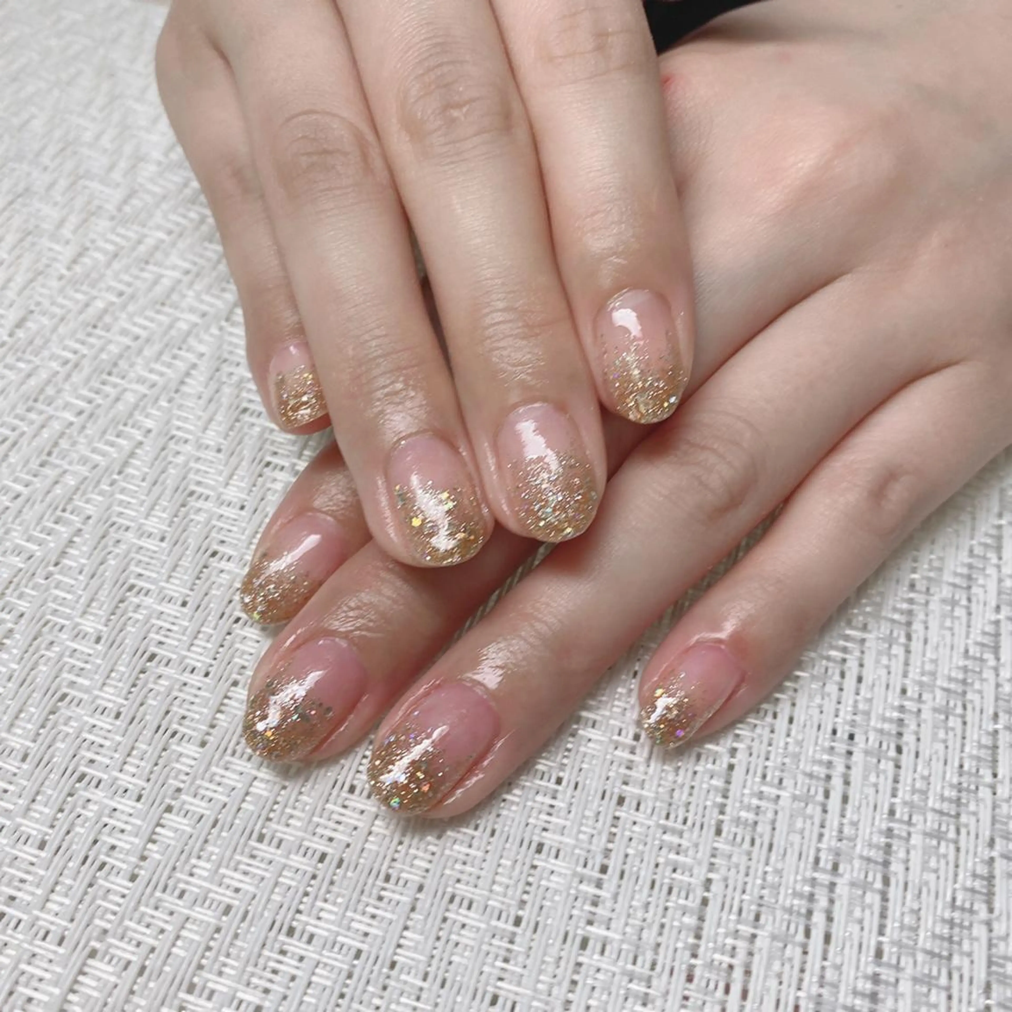 上品な指先✨ラメグラ❤️(オフなし)マシンケア付き☆の写真