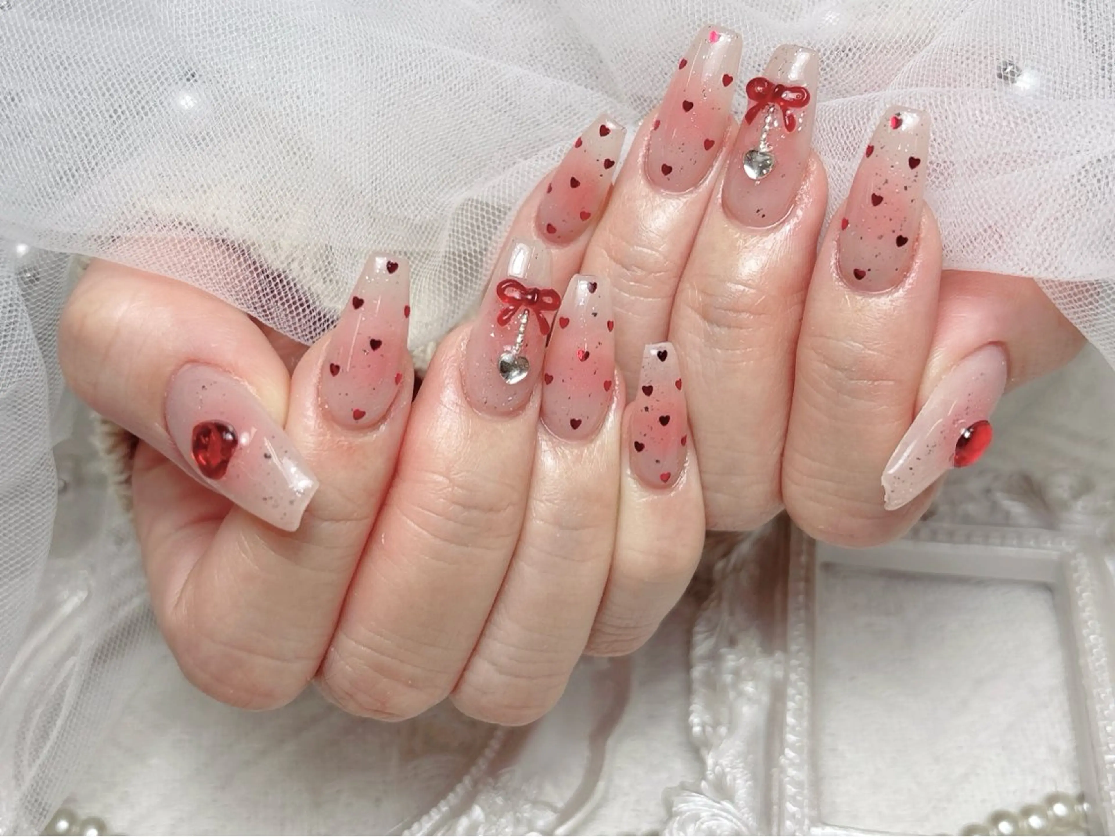 ネイル ジェルネイル 韓国ネイル マグネットネイル 持ち込み ワンカラーネイル ハンドネイル ハンドケア R1🎀Nail💕 池袋東口店のネイルデザイン