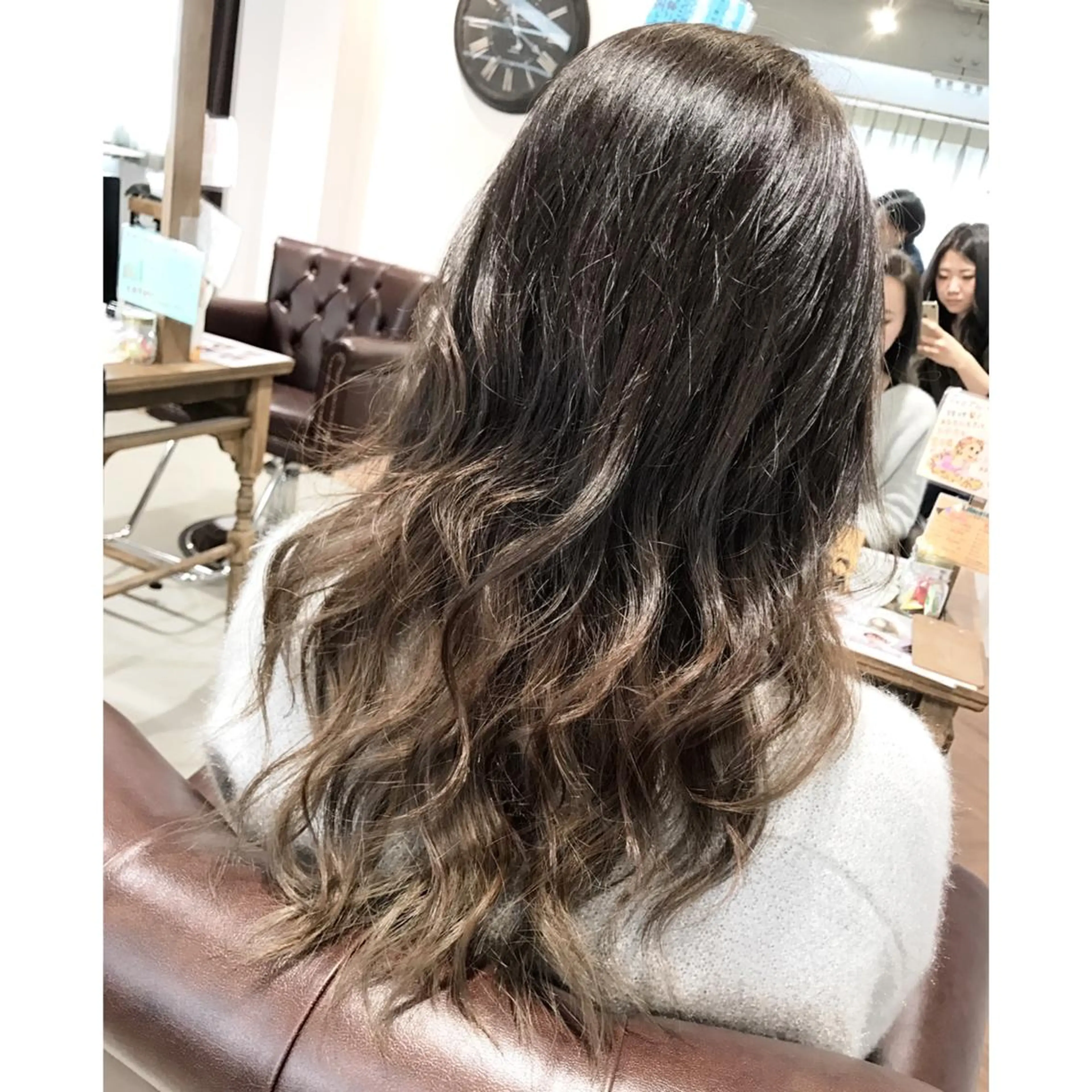 セミロング カラー パーマ ヘアアレンジ 韓国♡ハイライト ♡YURIのヘアスタイル