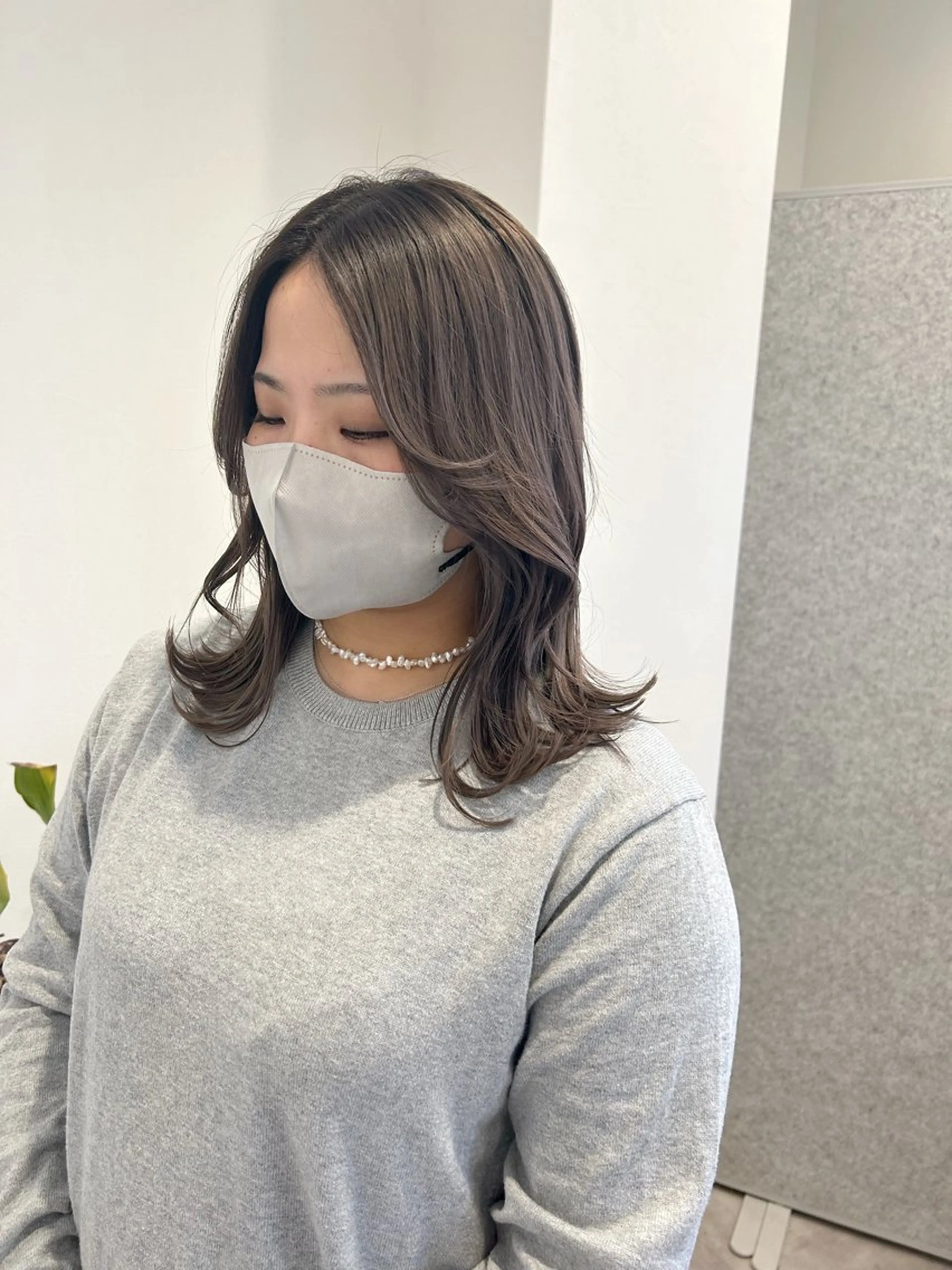 セミロング カラー ダブルカラー グレージュ ラベンダーカラー ラベンダーグレージュ ラベンダーグレー ヘアカラー Radix所属・ボブ/ハイトーン 福生Radix 下田のヘアスタイル