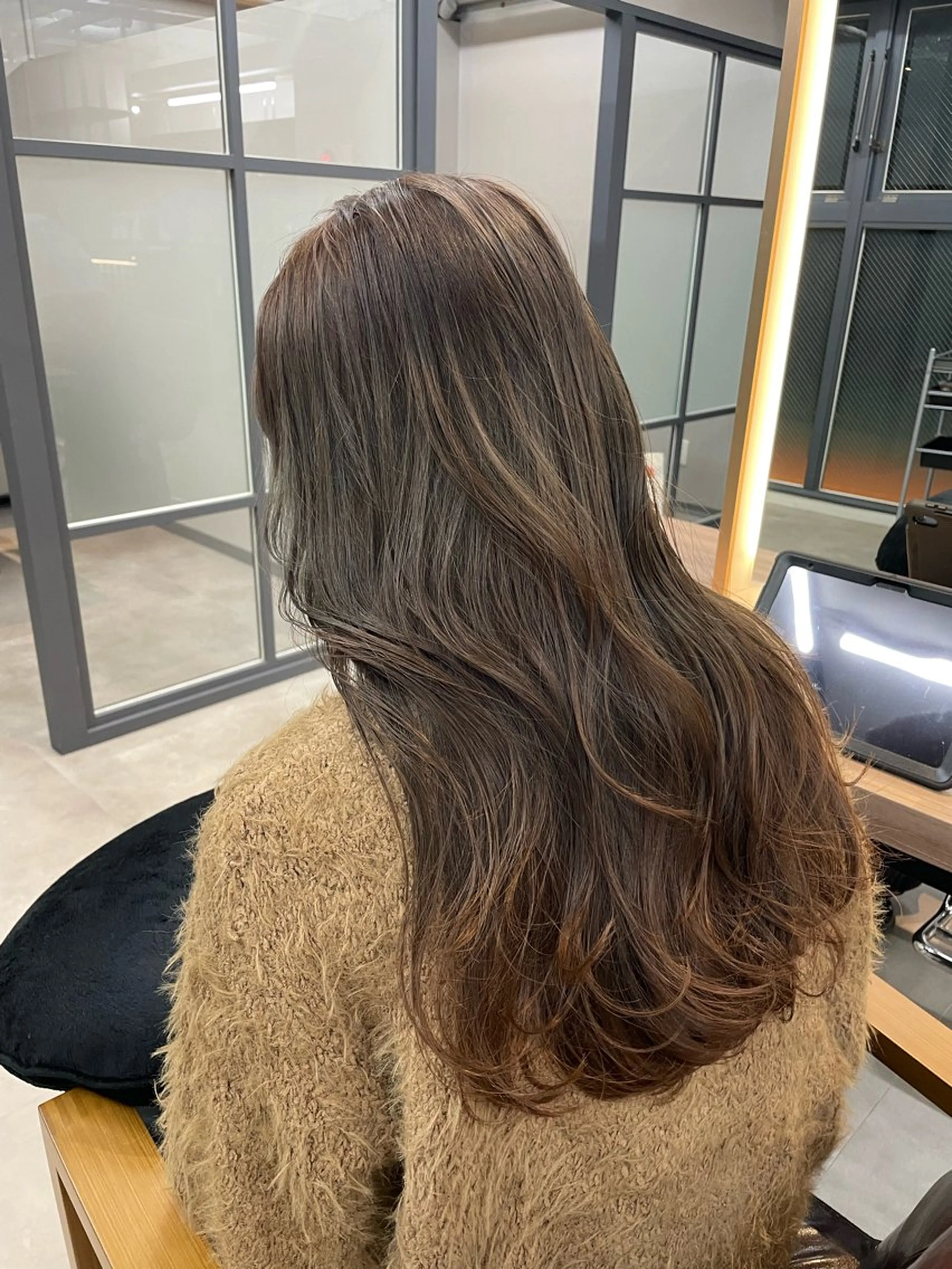 ロング カット ヘアカラー 髪質改善カラー🫧 横浜/liberteのヘアスタイル