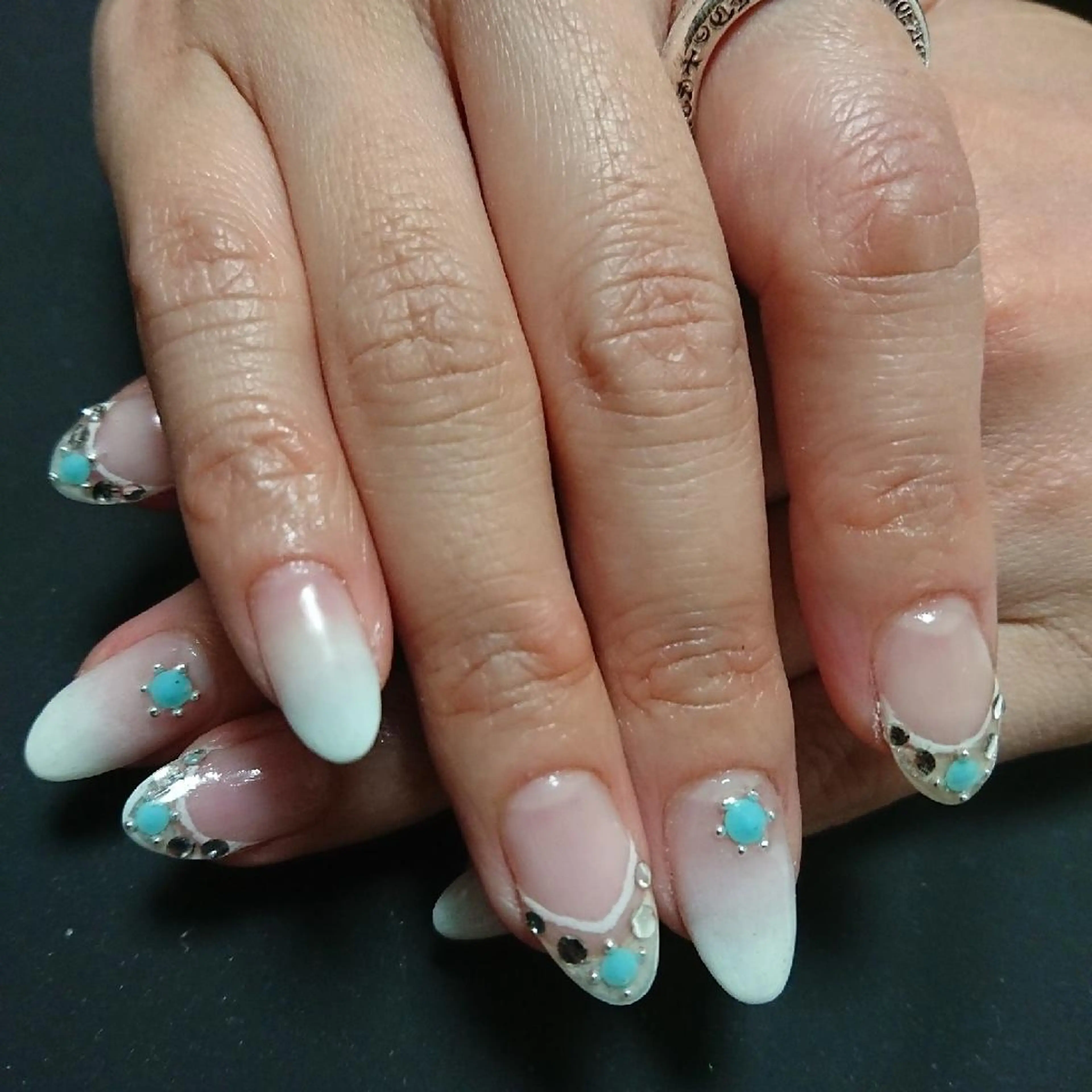 ジェルネイル【オフ有り】デザインアート込みの写真