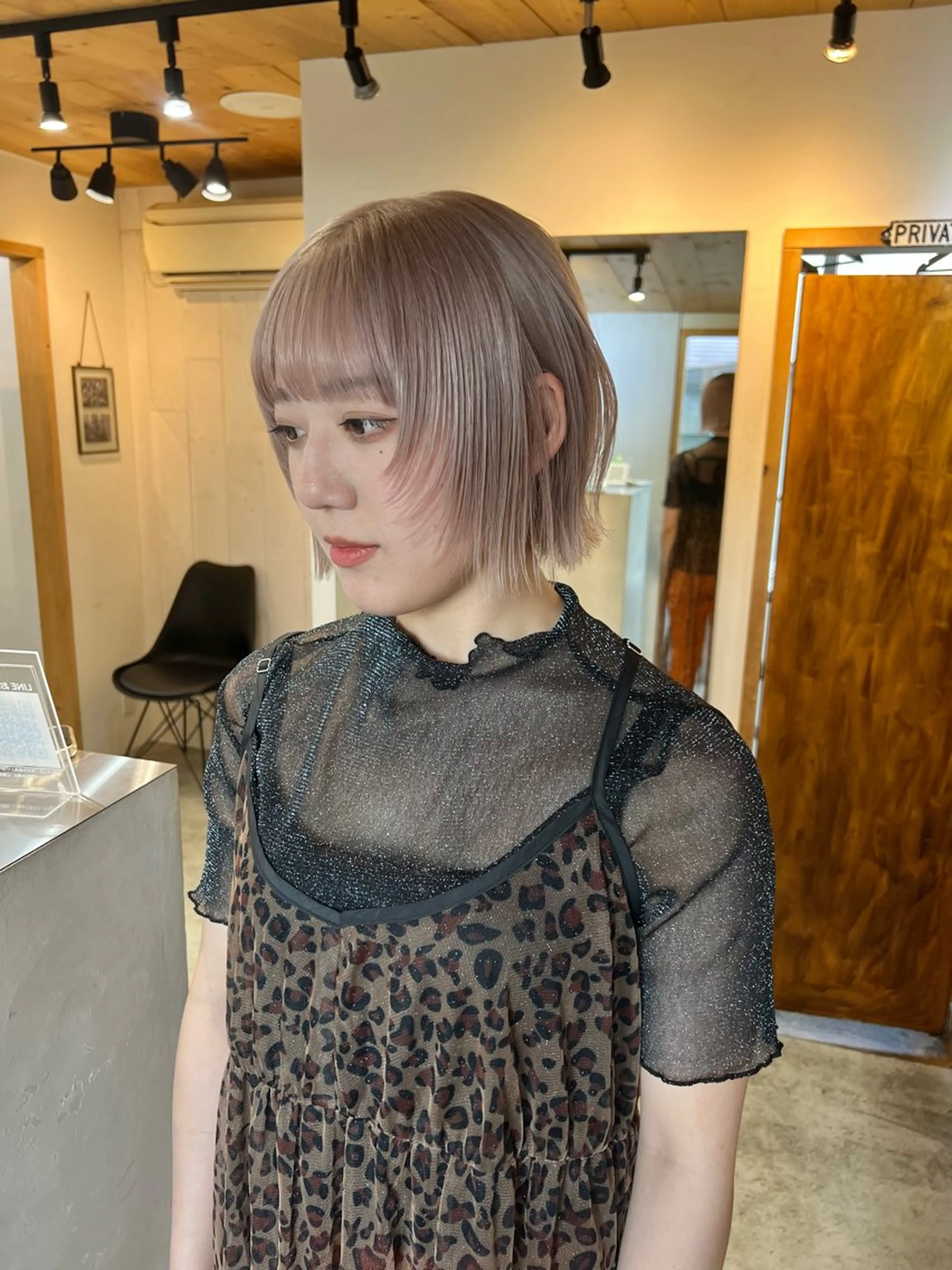 ミディアム ヘアカラー 暖色カラー/レイヤー カット☁️MEI☁️のヘアスタイル