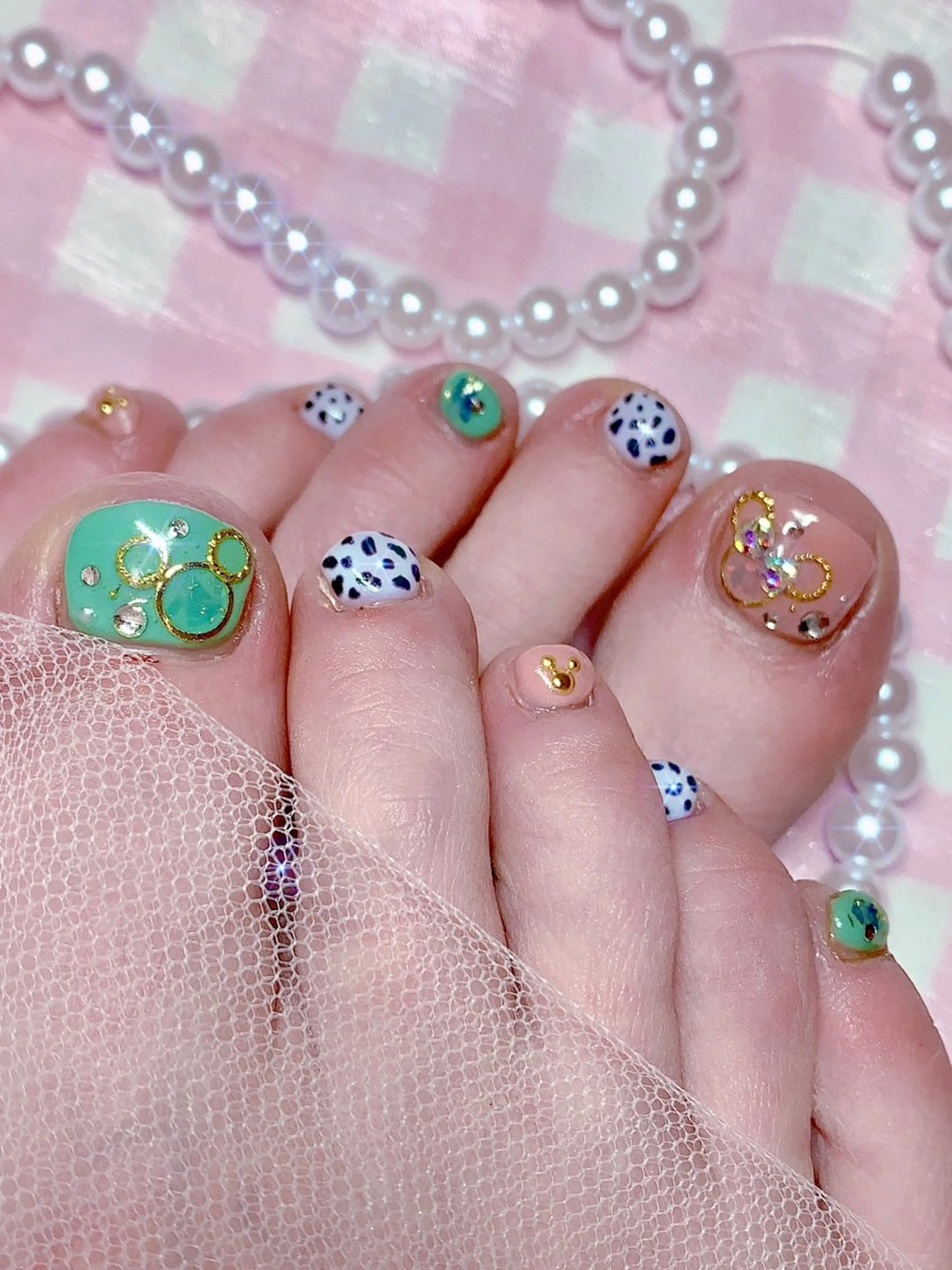 ネイル アートネイル フットネイル キラキラネイル 韓国ネイル 持ち込み フットネイル 3Dアートネイル💗 都築レナのネイルデザイン