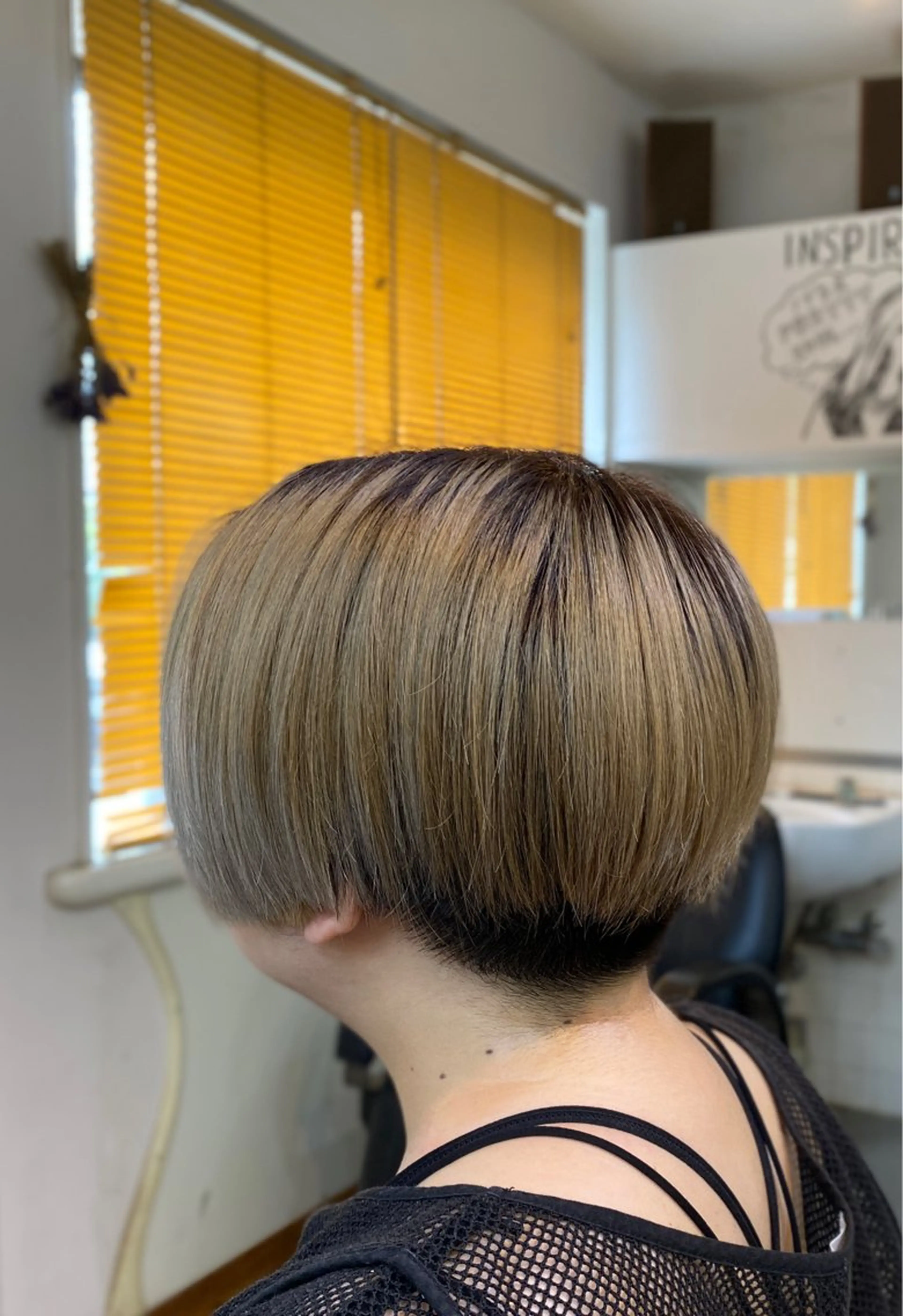 ショート カラー CRADLE Takeuchiのヘアスタイル