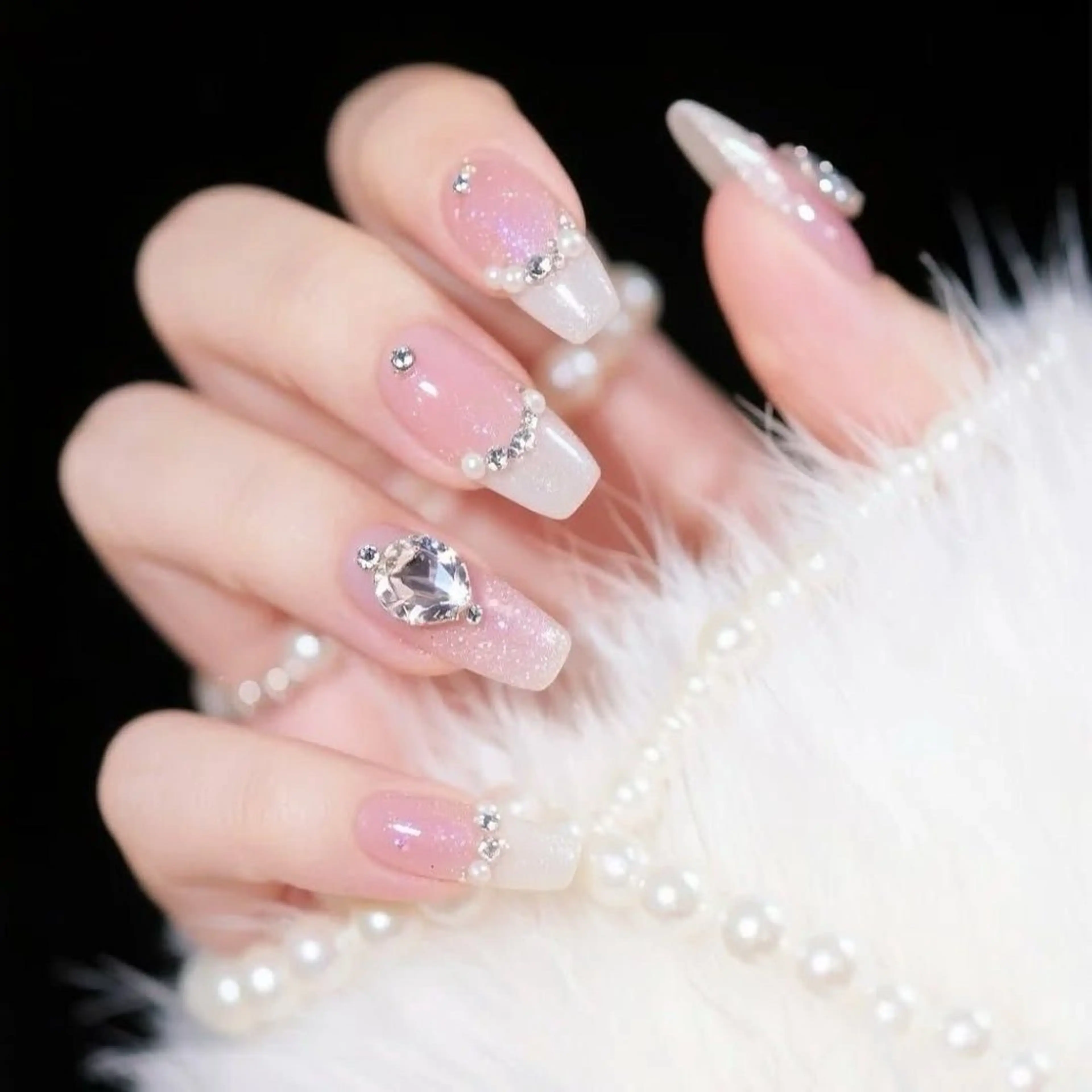 カラー グラデーションカラー ピンクカラー ハンドネイル AIN Nailのネイルデザイン