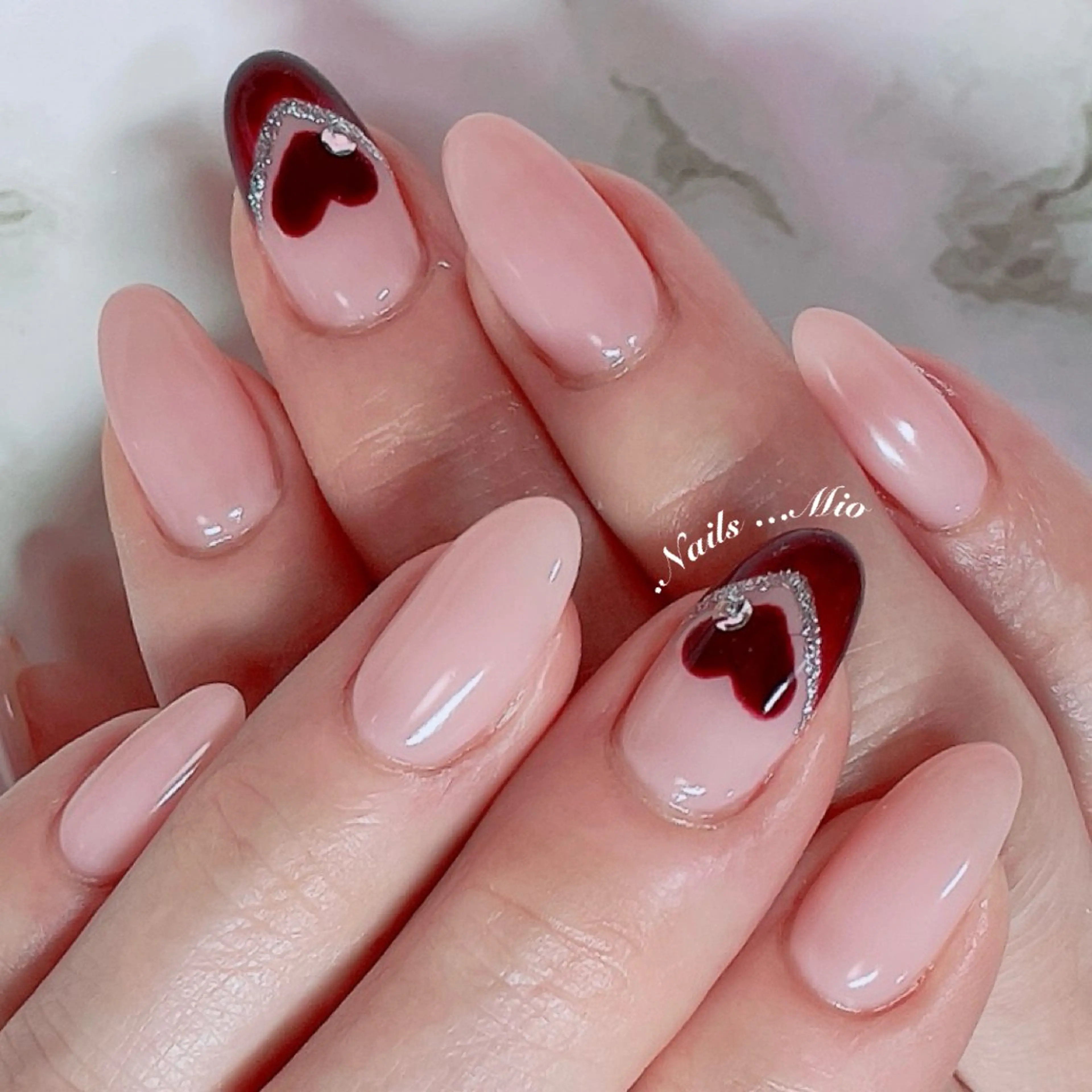 ネイル アートネイル フレンチネイル ジェルネイル ハート ラメ(グリッター) .Nails Mio 赤羽西ネイルサロンのネイルデザイン