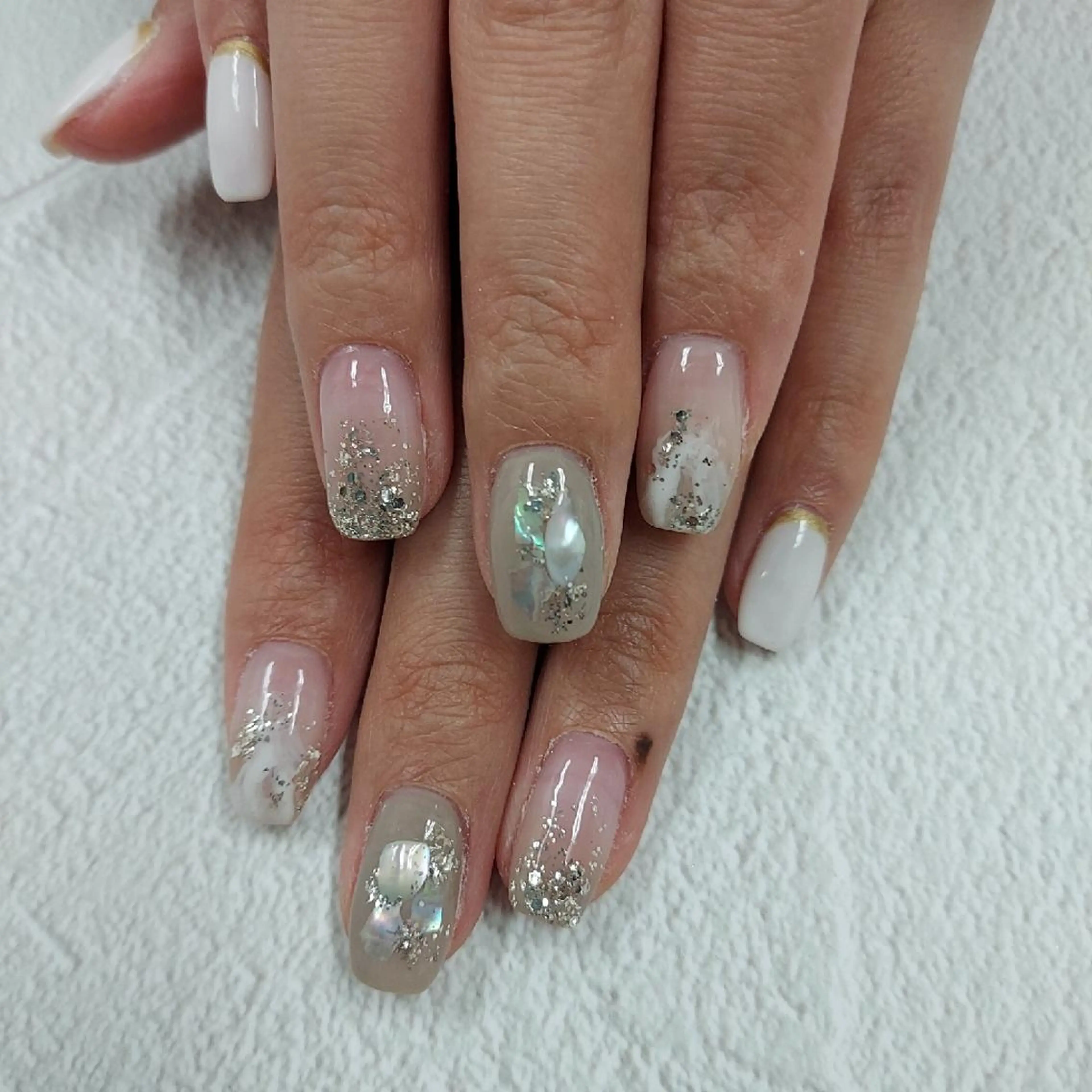 ネイル アートネイル ジェルネイル 持ち込み ニュアンスネイル パラジェル 河野ちえ (雑誌掲載サロン)のネイルデザイン