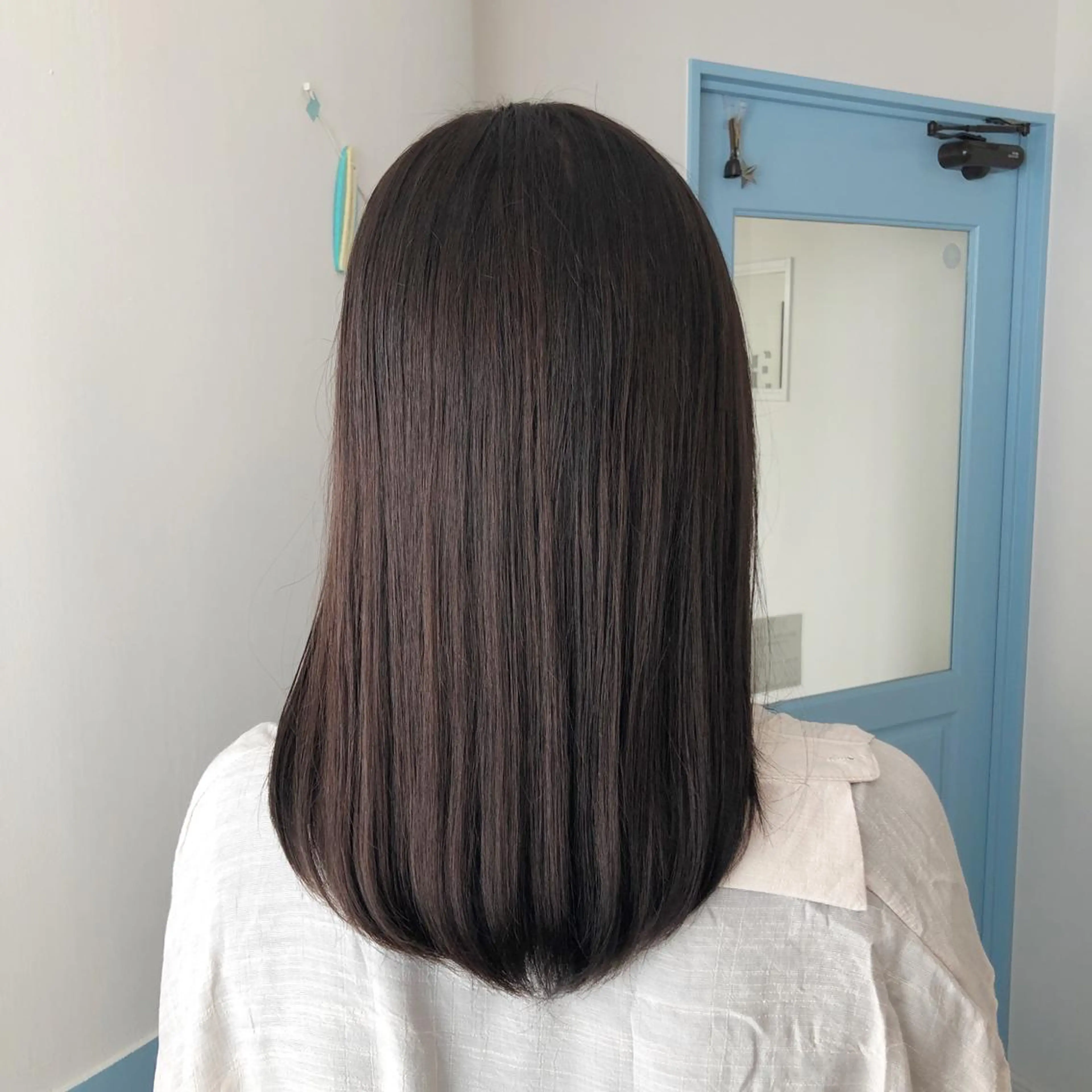 セミロング カラー カット つばた みゆ🦋のヘアスタイル