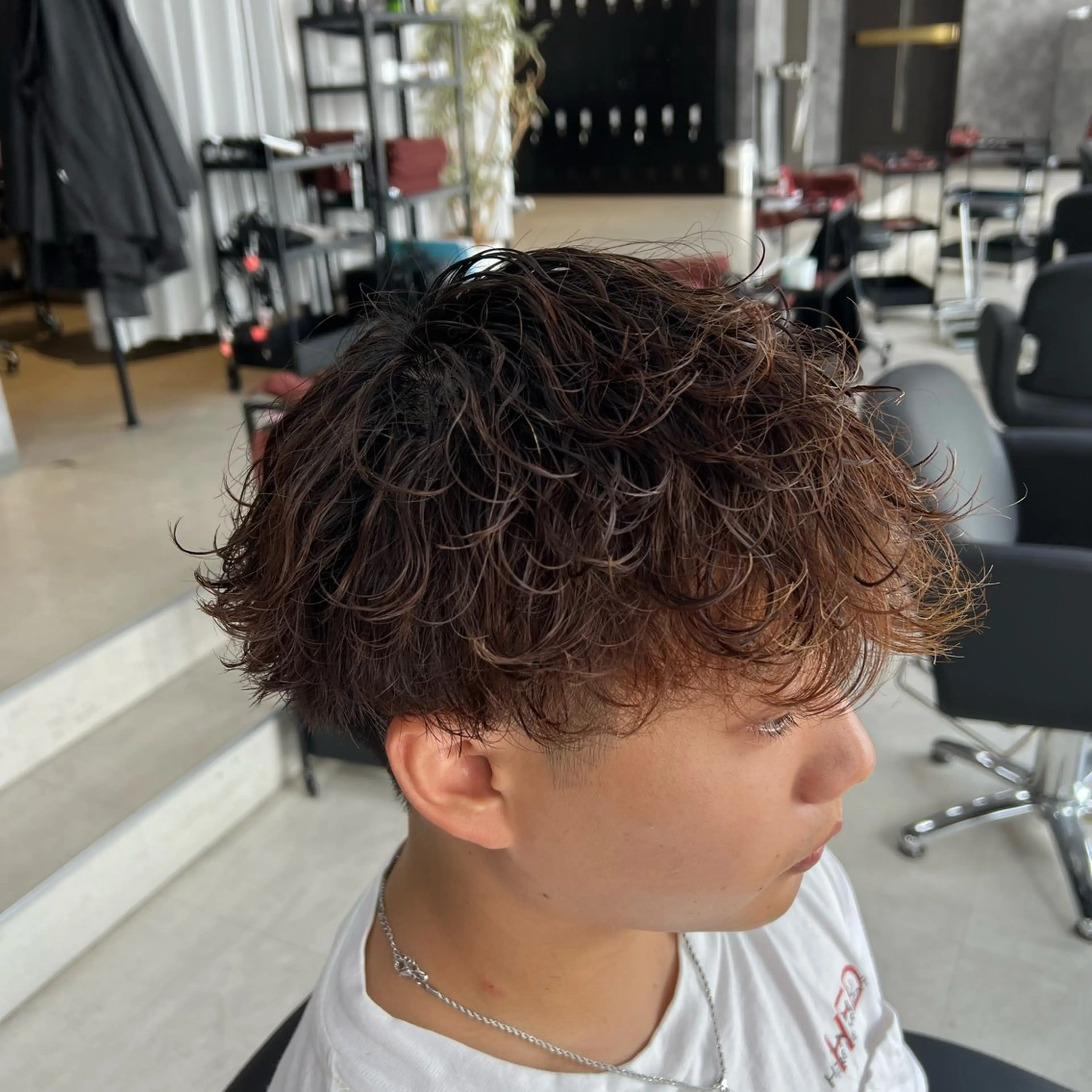 メンズ マッシュ メンズパーマ 波巻きパーマ メンズパーマ特化 荻田知也のヘアスタイル