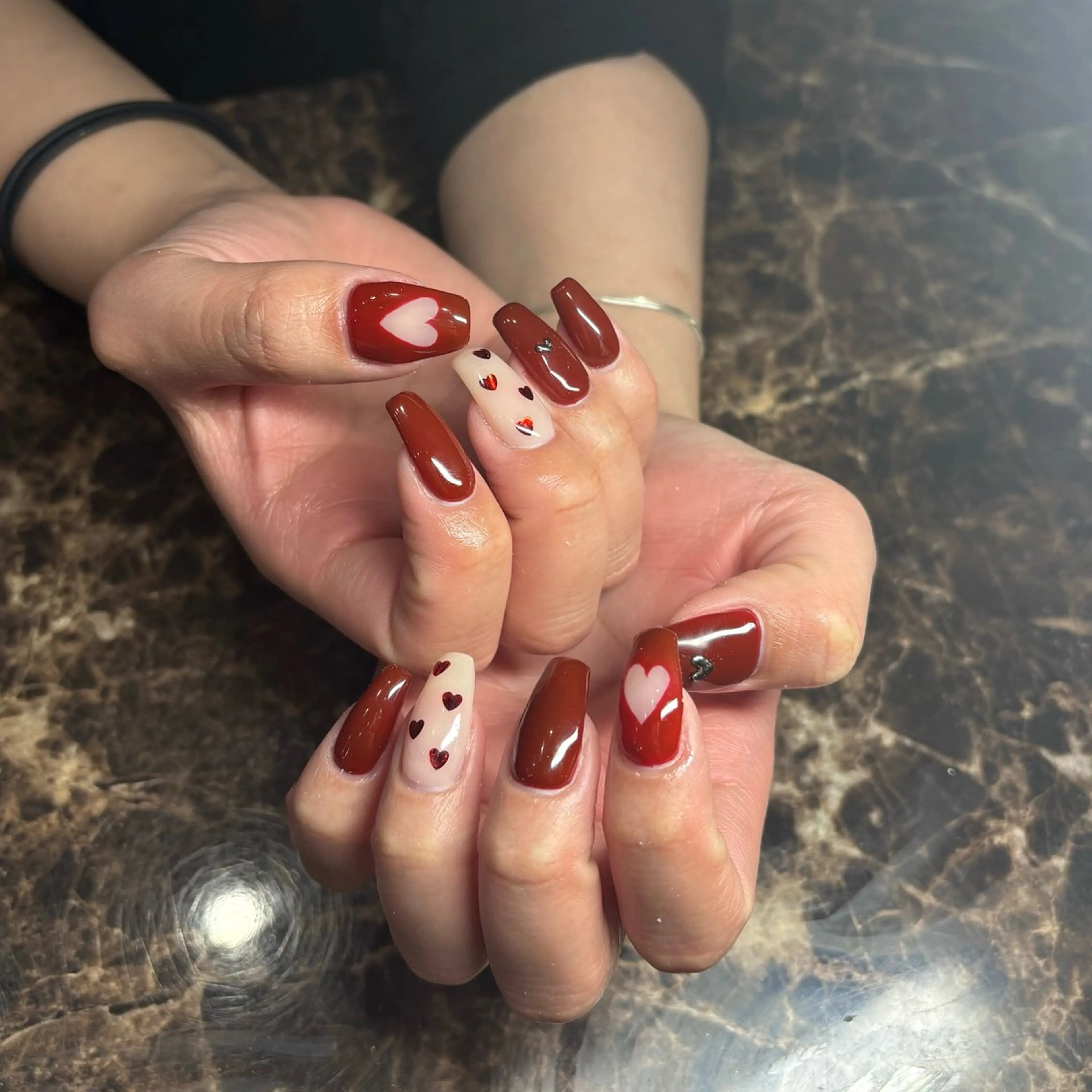 ネイル バレンタイン IROHA NAIL 長谷川唯惺のネイルデザイン