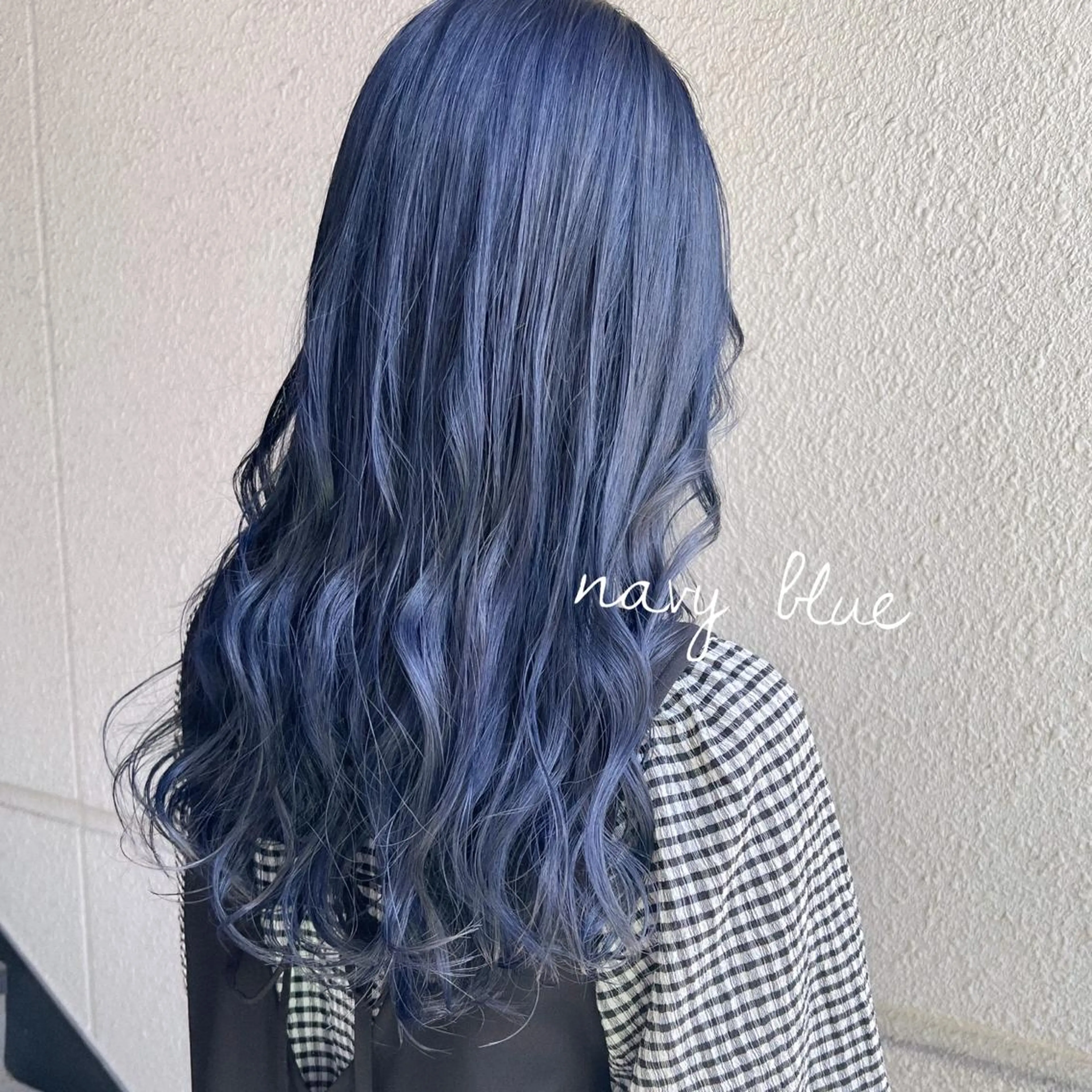 ロング カラー ブリーチ ネイビーカラー ヘアカラー カラーパティシエ facce🌼ikoのヘアスタイル