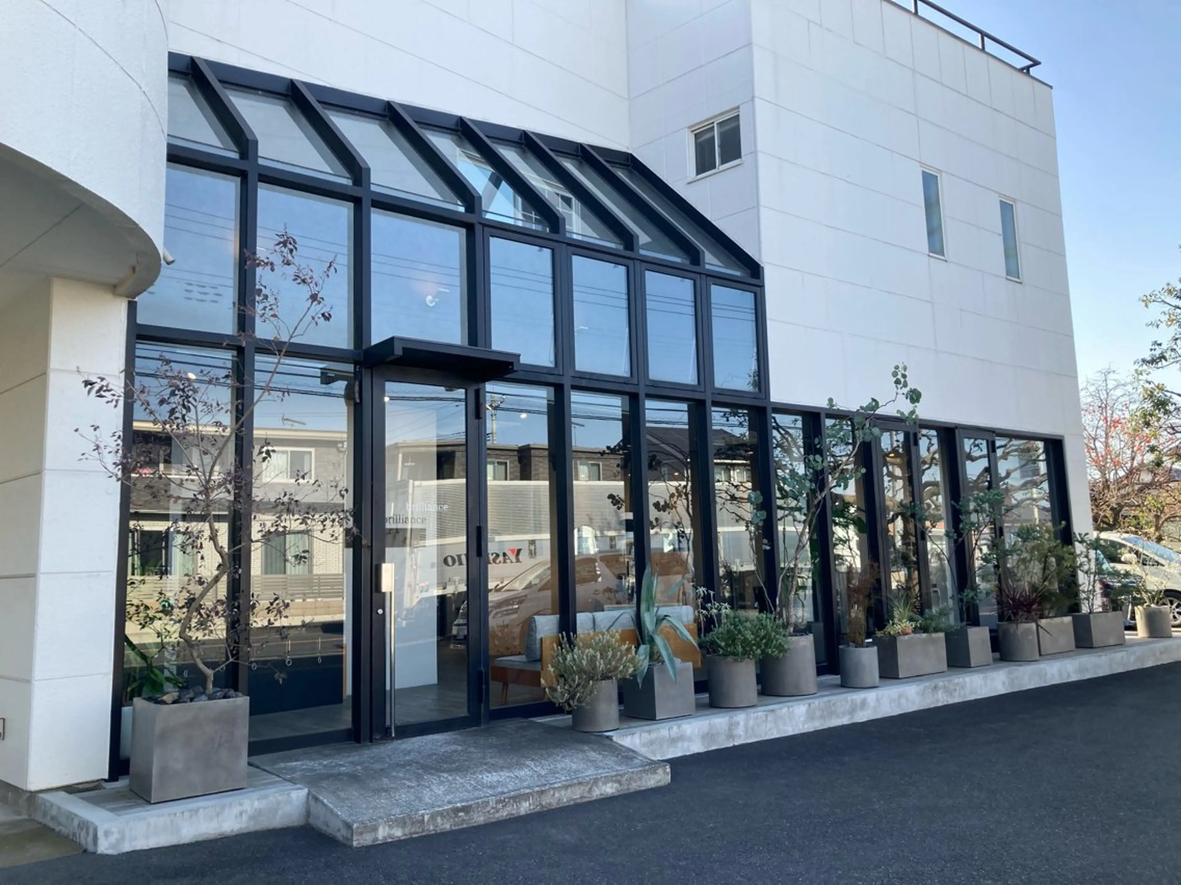 brilliance スダのヘアスタイル