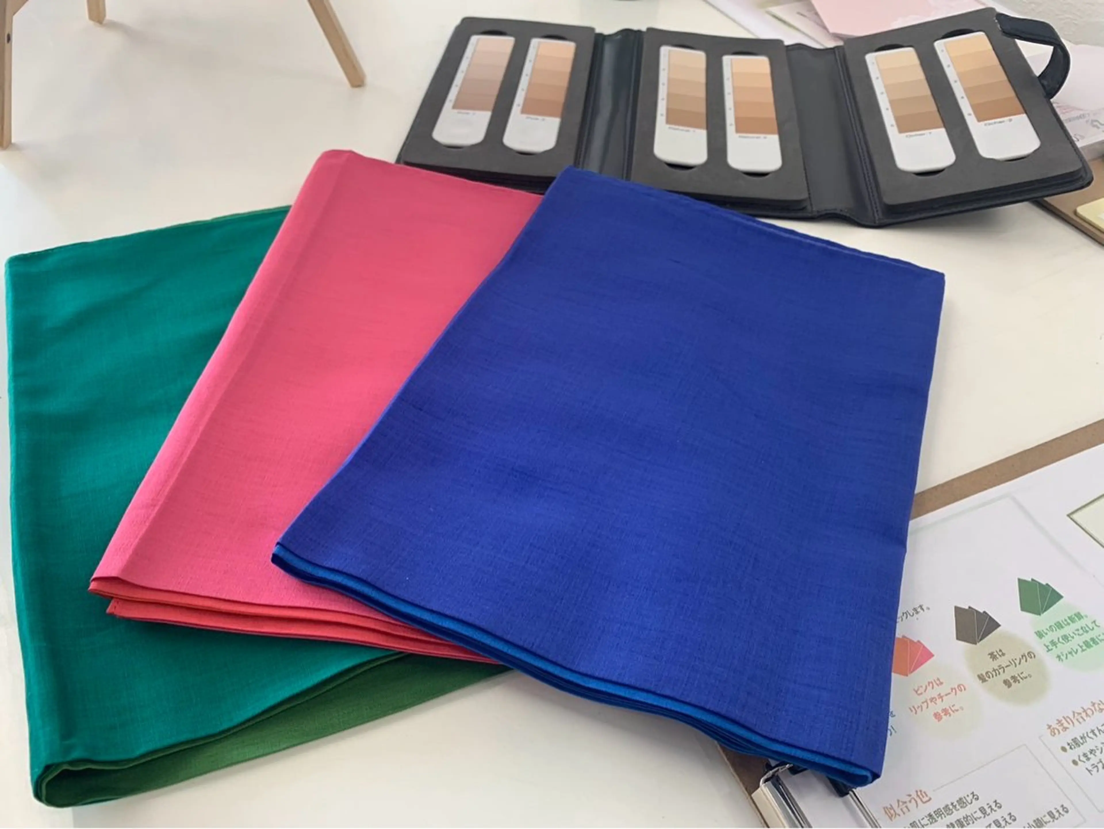 似合う色が知りたい方へ/カラー診断の写真