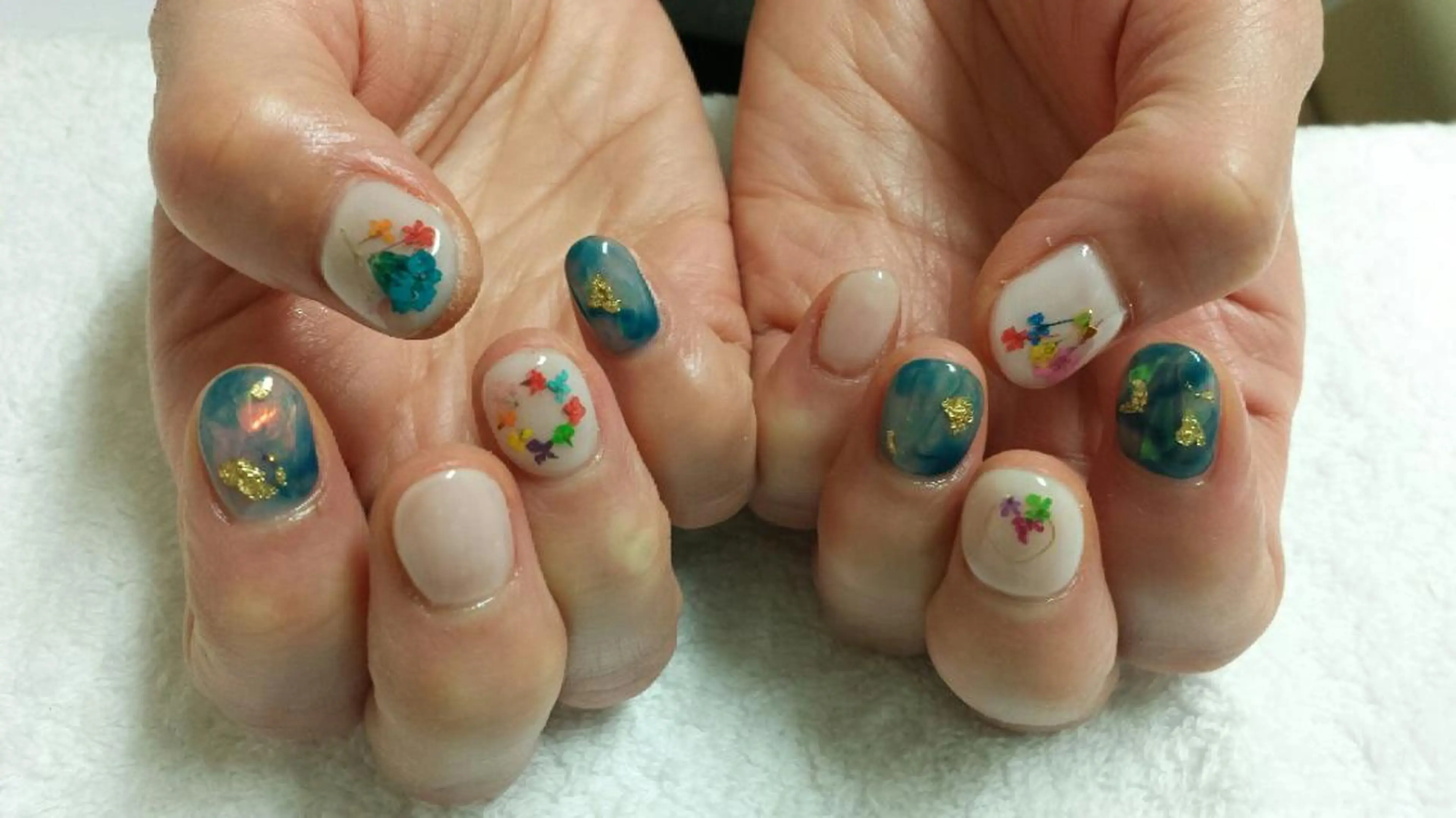 ネイル 河野ちえ (雑誌掲載サロン)のネイルデザイン