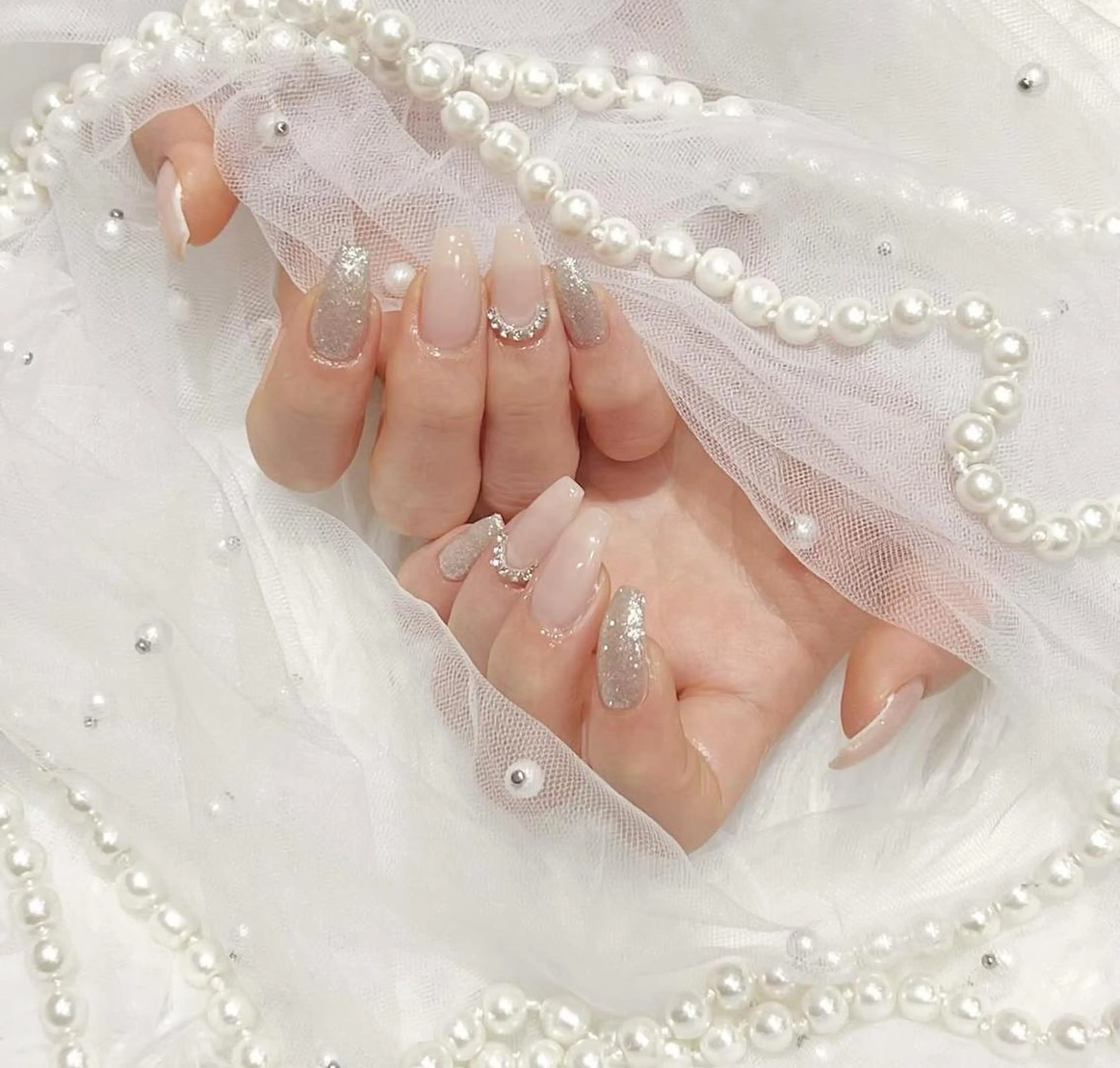 ネイル WISTERIA SAKAEのネイルデザイン