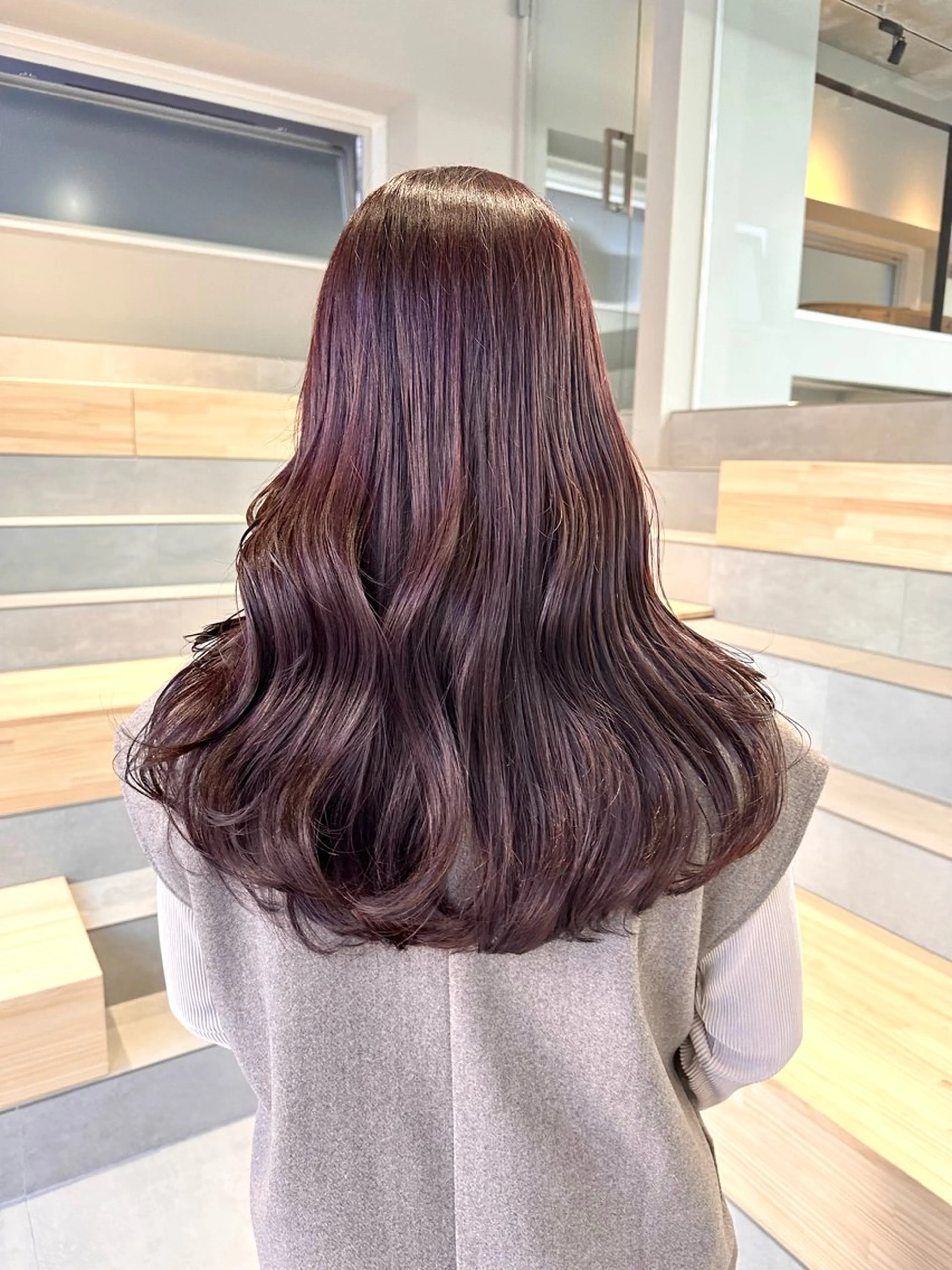 ロング カラー ブラウンカラー ケアカラー ピンクカラー ピンクブラウン 染谷 遥花のヘアスタイル