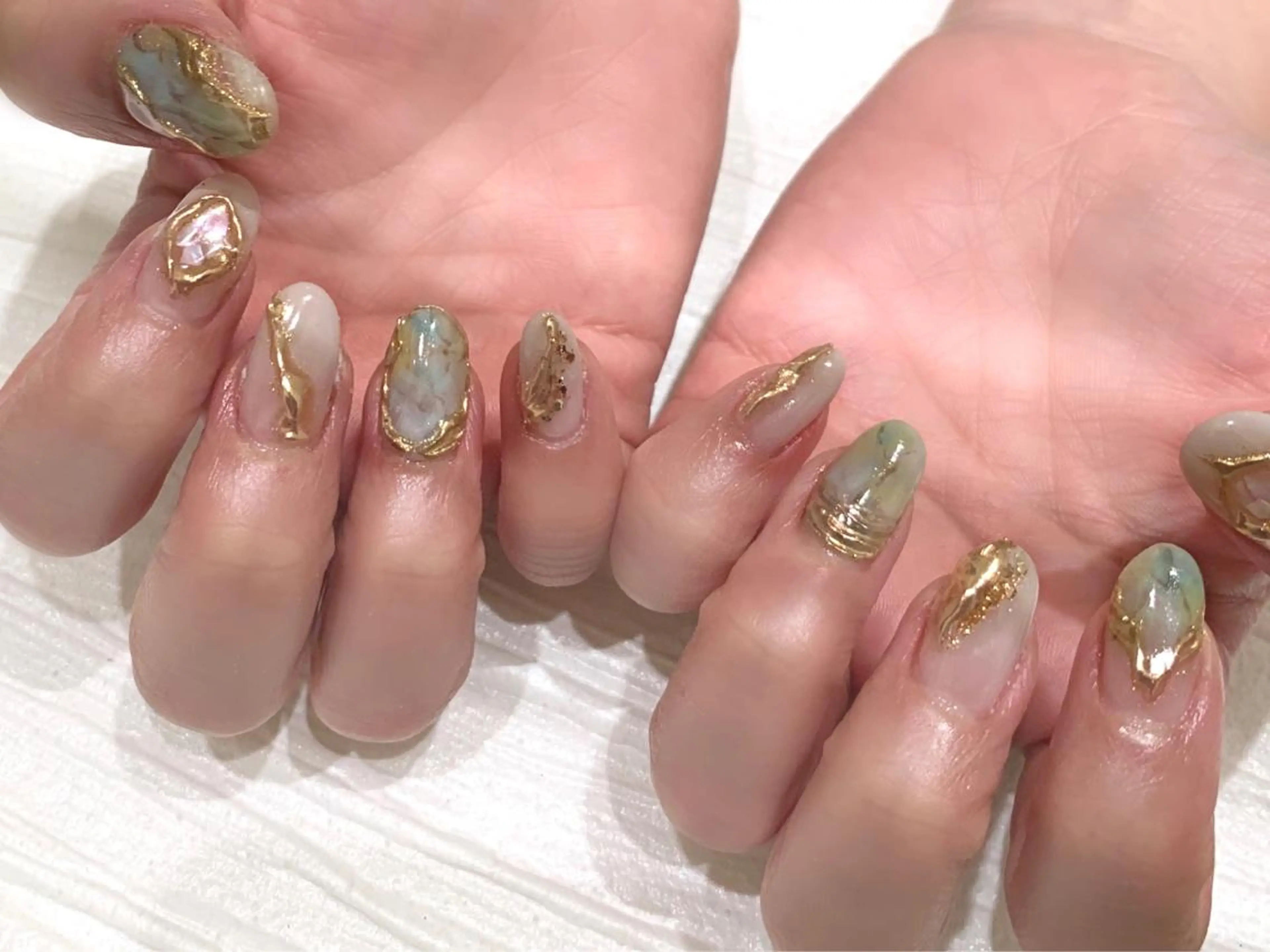 セミロング m kaori𓃟のネイルデザイン