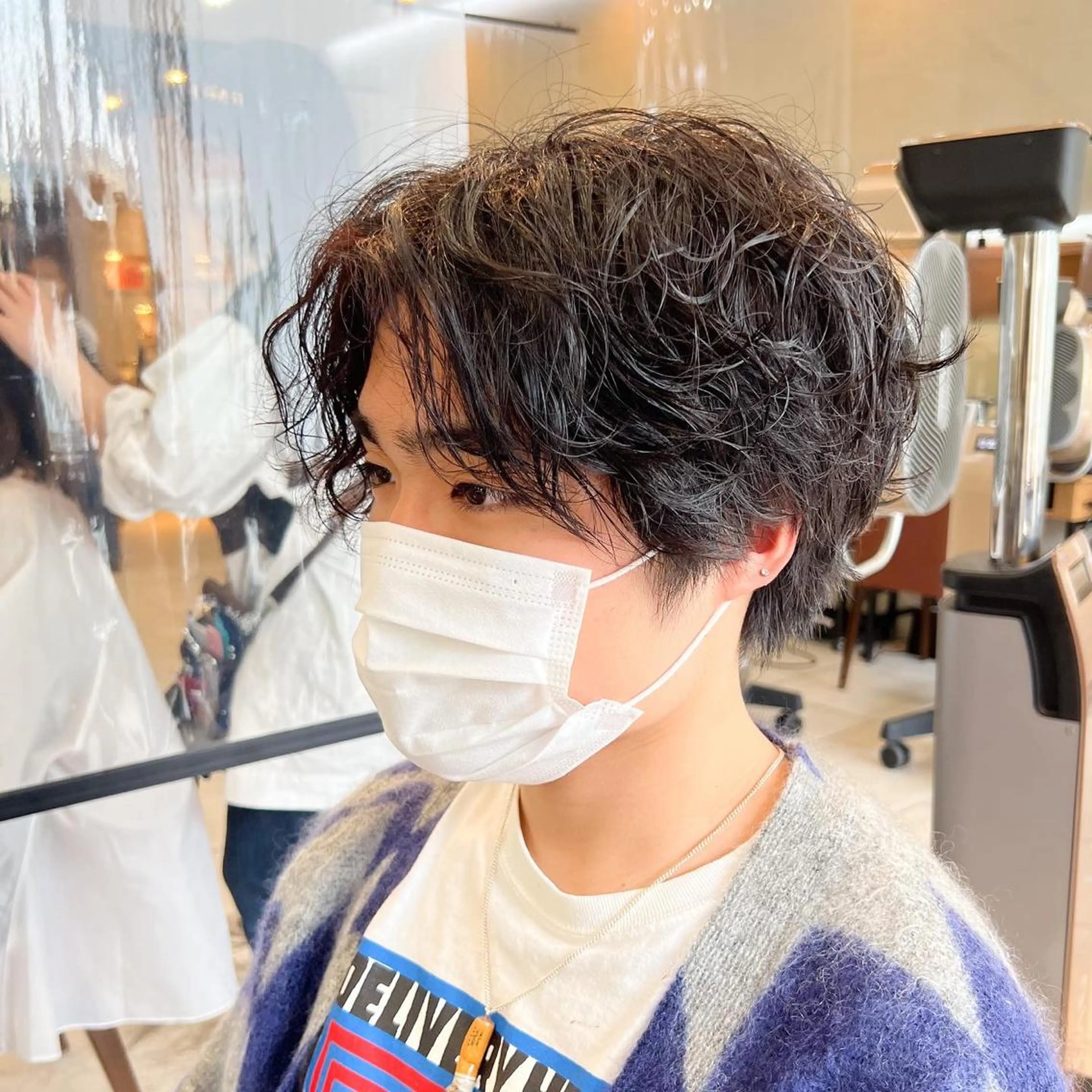 ショート パーマ メンズ メンズパーマ スパイラルパーマ カット パーマ メンズカット曲がる 縮毛矯正佐々木タクマのヘアスタイル