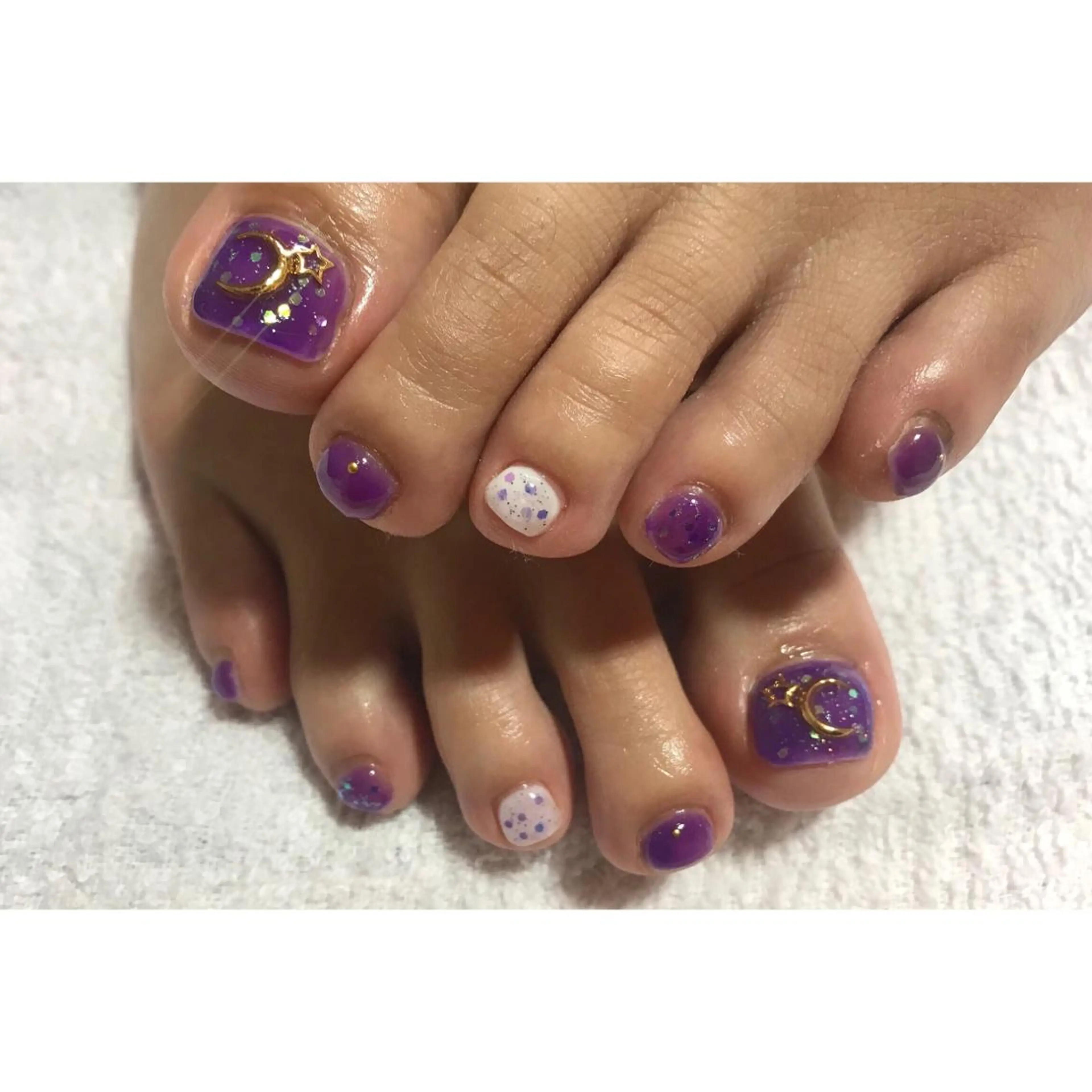 ネイル フットネイル freenu nail【24H】のネイルデザイン