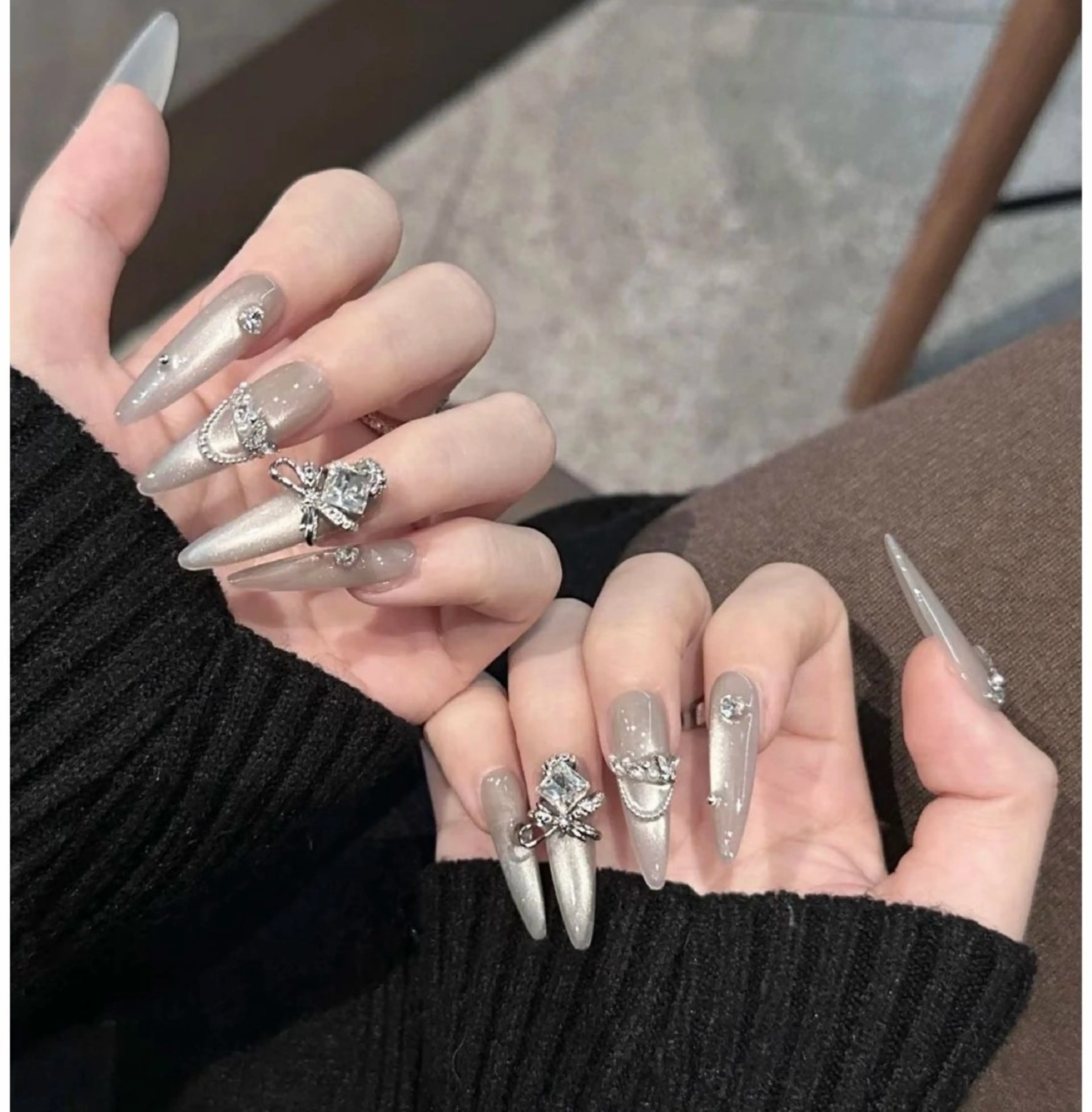 ネイル オーロラネイル ブルー チークネイル フットネイル フレンチネイル REI レイのネイルデザイン