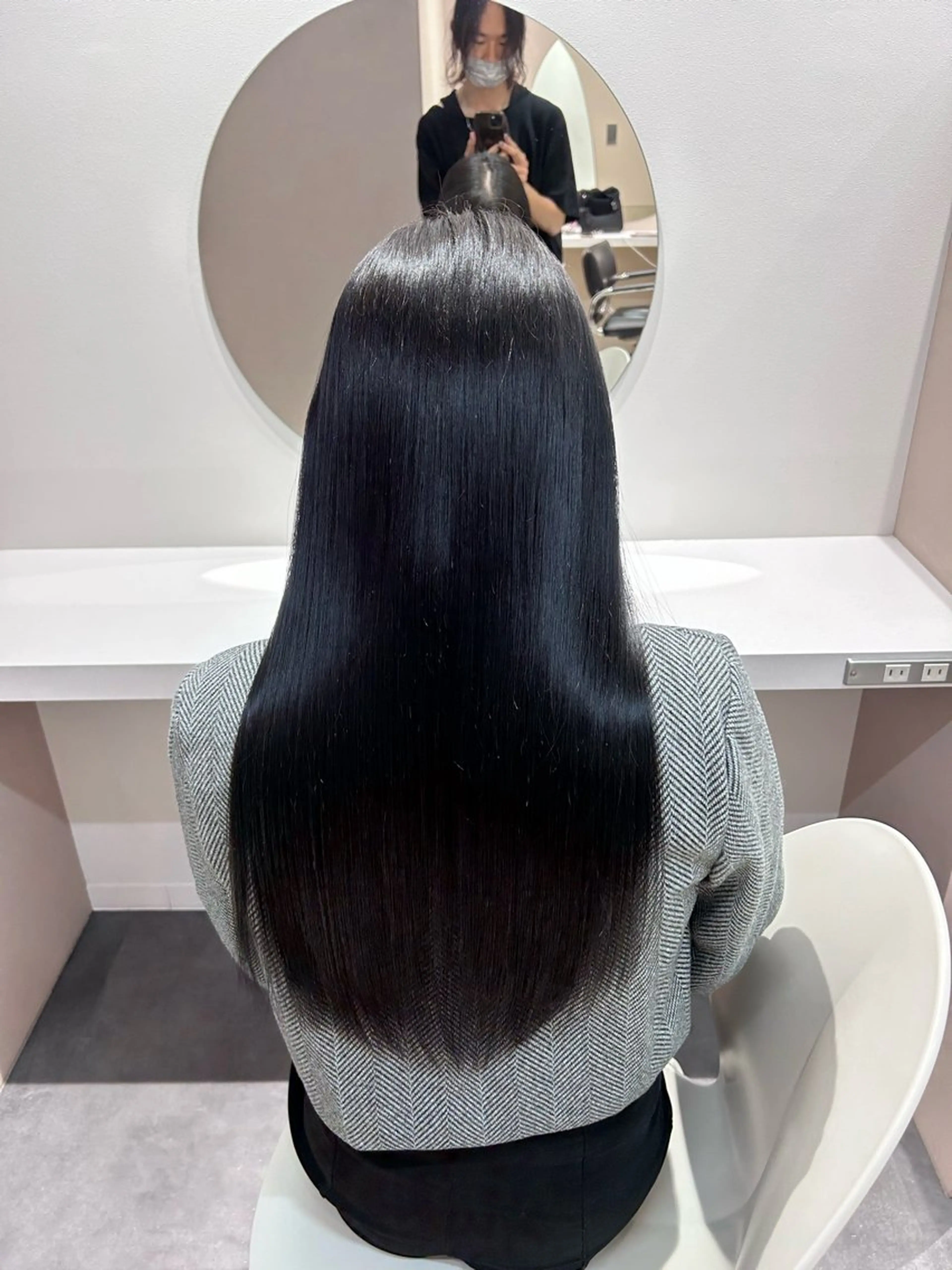 10​〜​20代限定✨髪質改善トリートメント＋カラー＋縮毛矯正✨酸性やアルカリで髪質に合わせます✨の写真