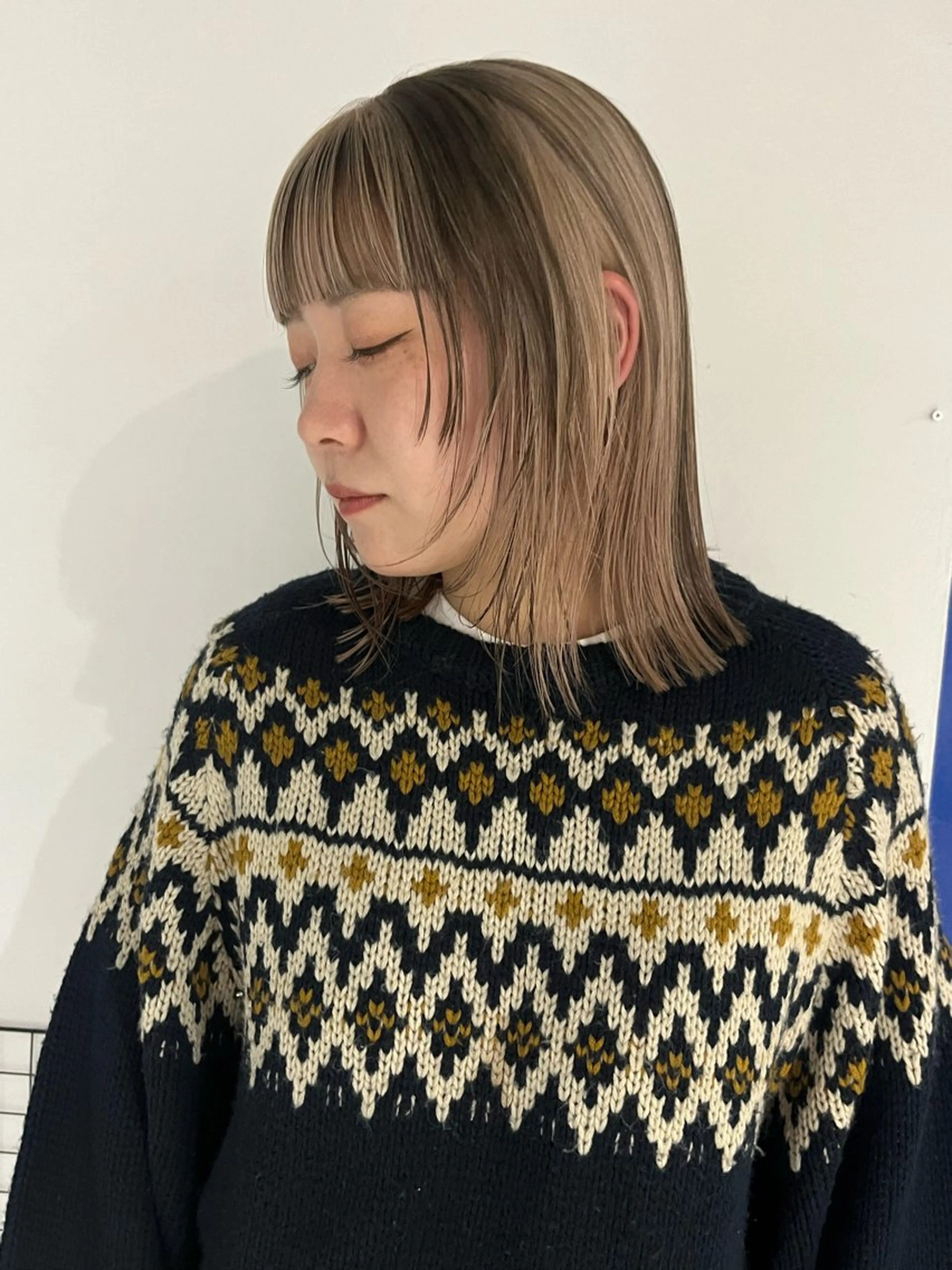 ミディアム カラー デザインカラー AOI ハイトーン/ボブのヘアスタイル