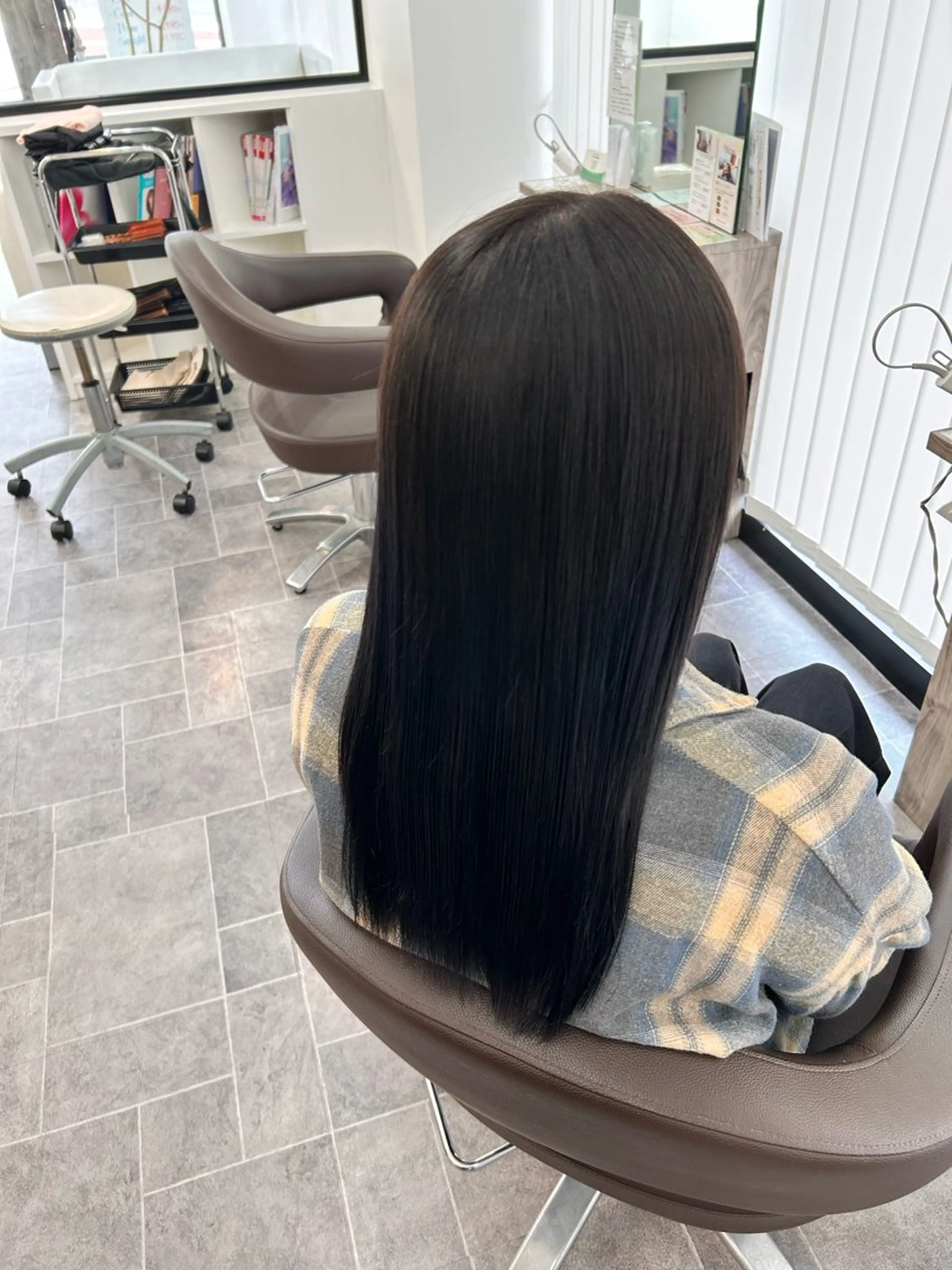 セミロング 内藤 友香のヘアスタイル