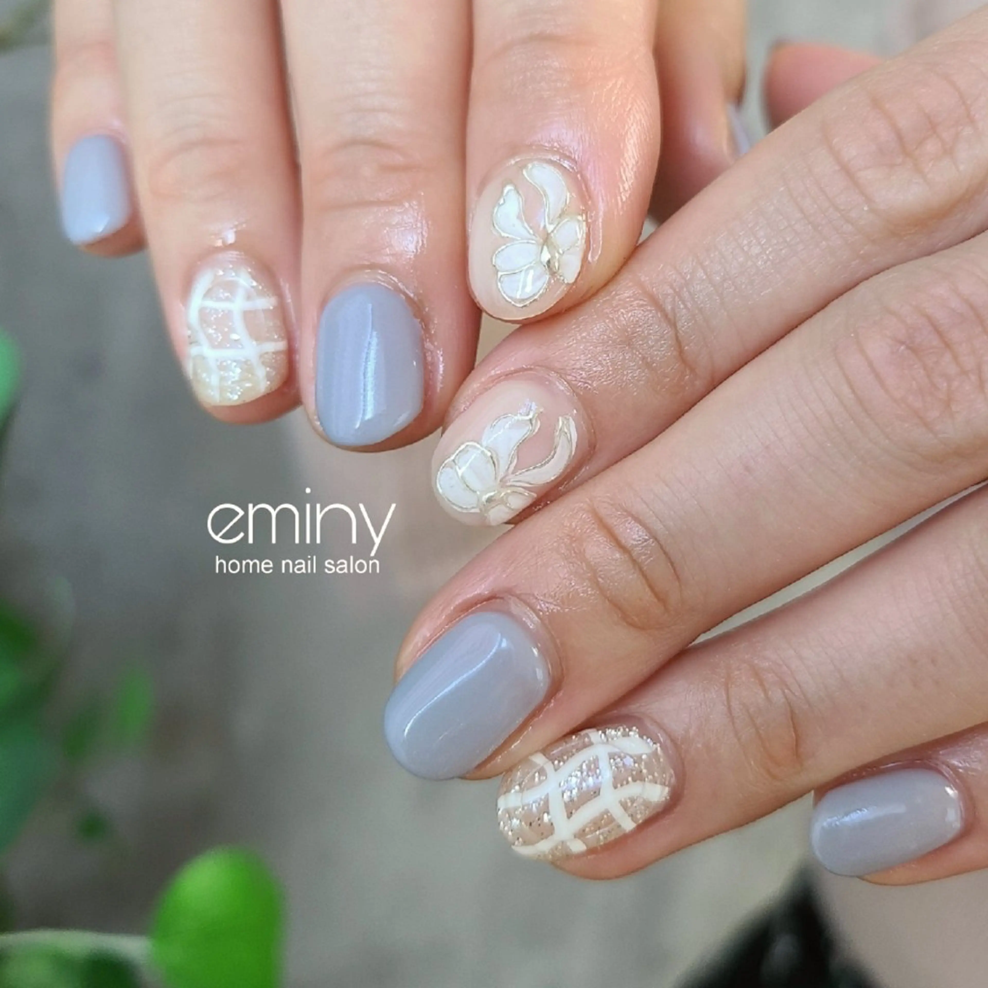 ネイル ブルー ジェルネイル 韓国ネイル オフィスネイル ぷっくりネイル ハンドネイル nail salon  eminyのネイルデザイン
