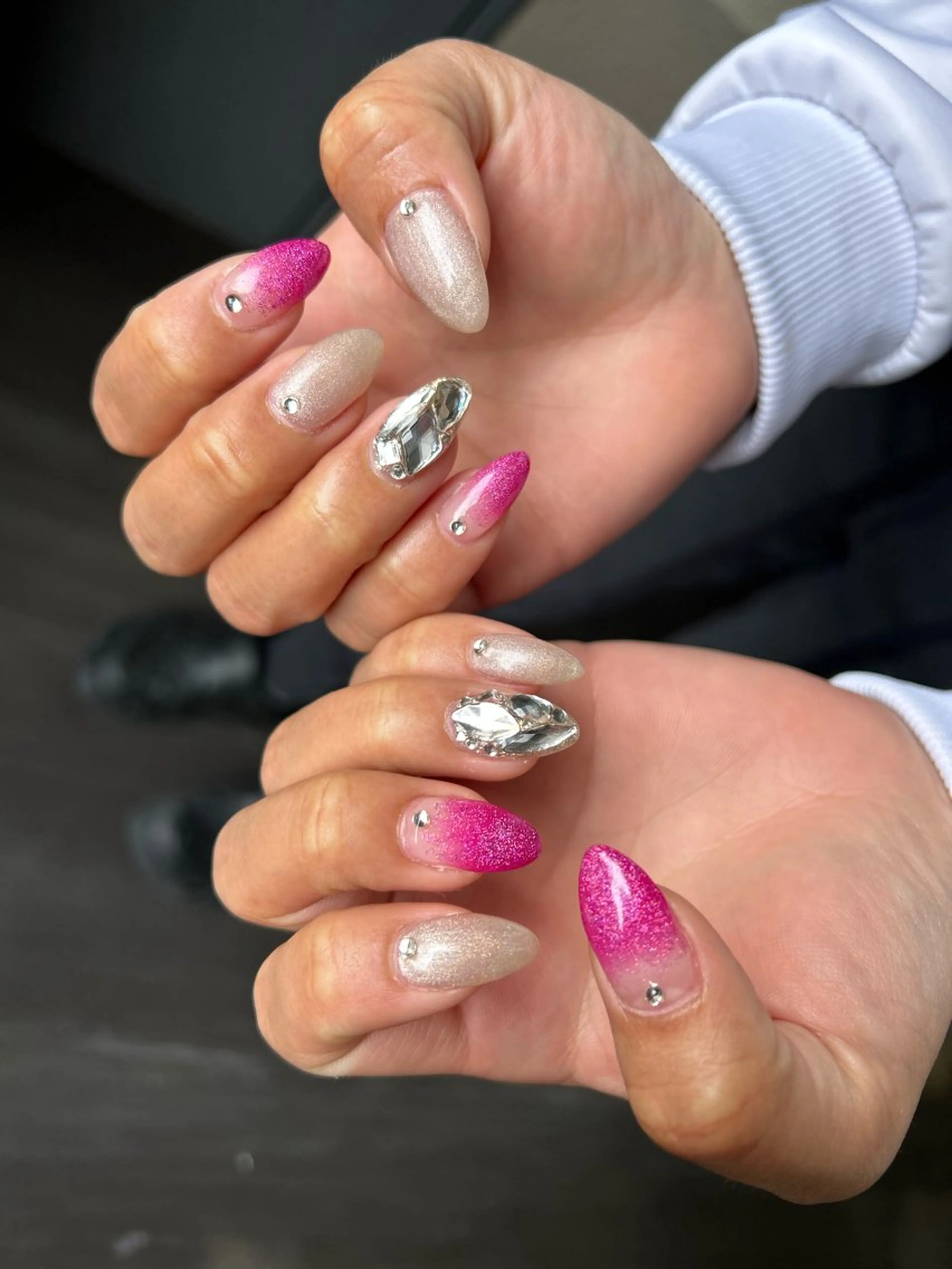 ネイル ハンドネイル フットネイル ✴︎ Delightのネイルデザイン