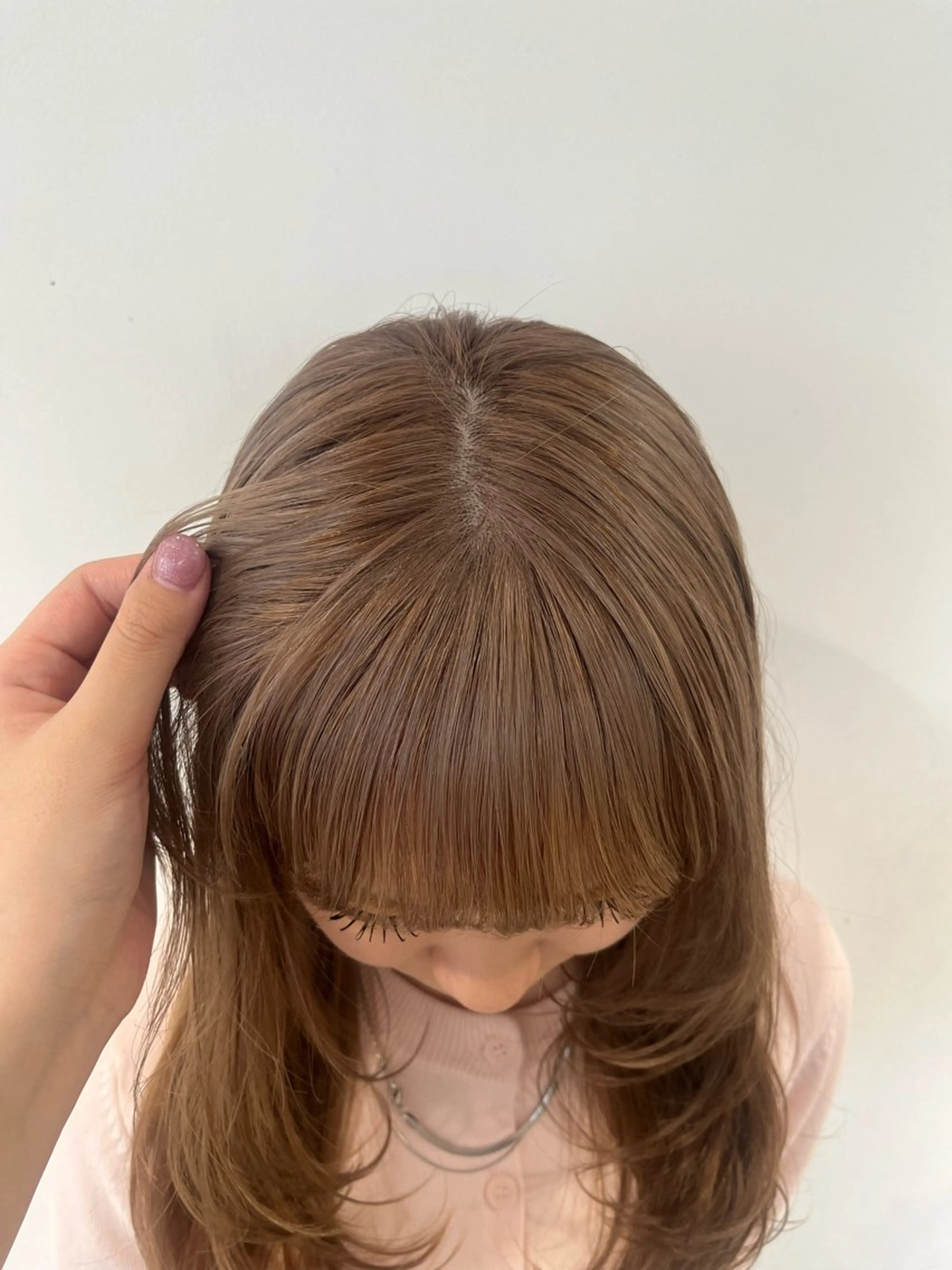 カラー ベージュカラー ブリーチ ミルクティーベージュ ヘアカラー 和泉田 真白のヘアスタイル