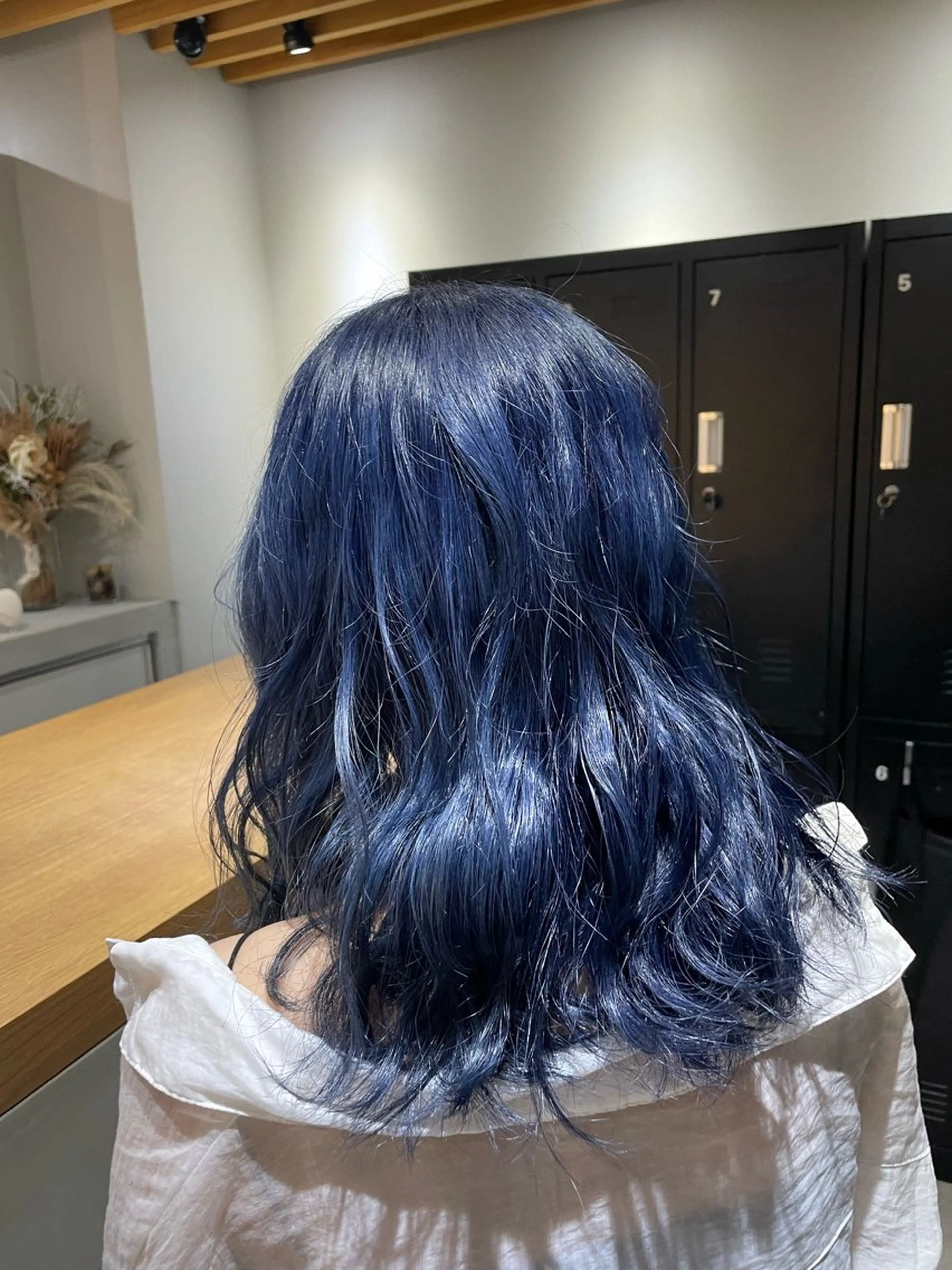 ミディアム カラー ブリーチ ブルーカラー ハイトーン/アレンジ 🎀アオイ🎀のヘアスタイル