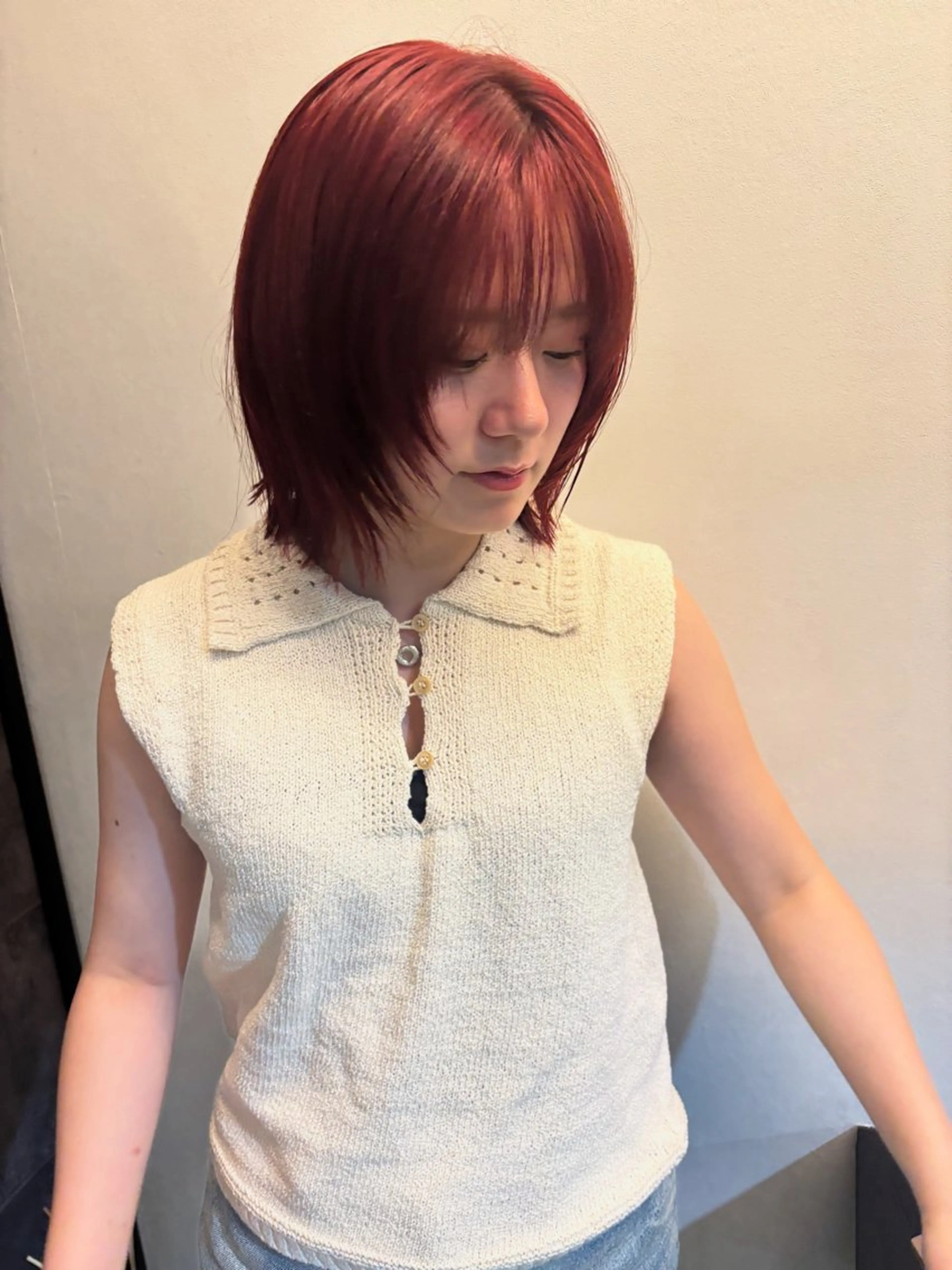 ショート カラー ヘアアレンジ ボルドーカラー レイヤーカット 小顔カット 広島/ボブ/レイヤー 🌿‬wakabaのヘアスタイル