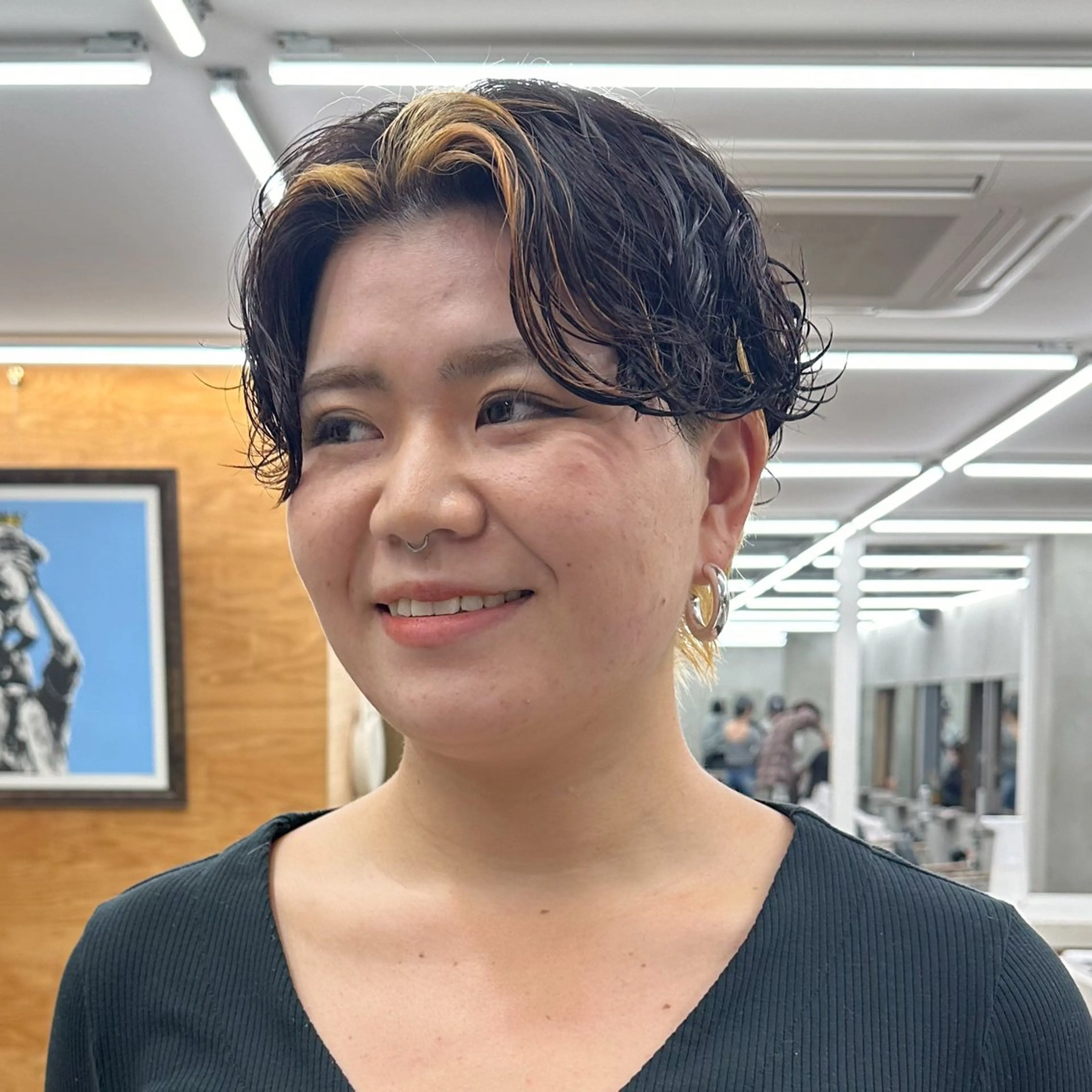 ショート カラー パーマ ANY mikuのヘアスタイル